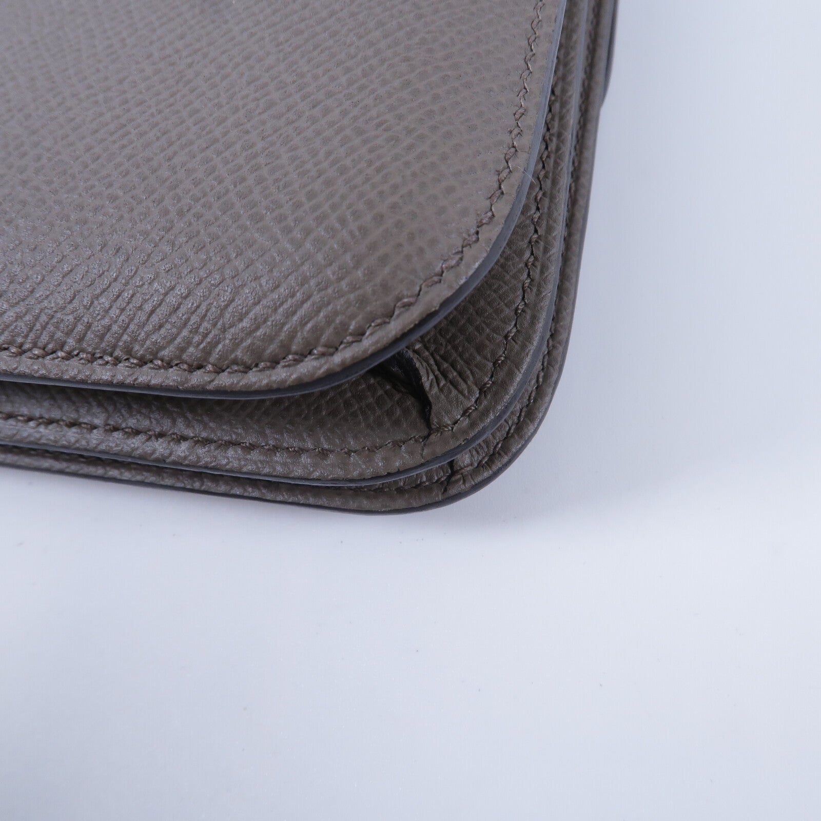 HERMES Epsom皮革Constance Mini肩背袋Etain