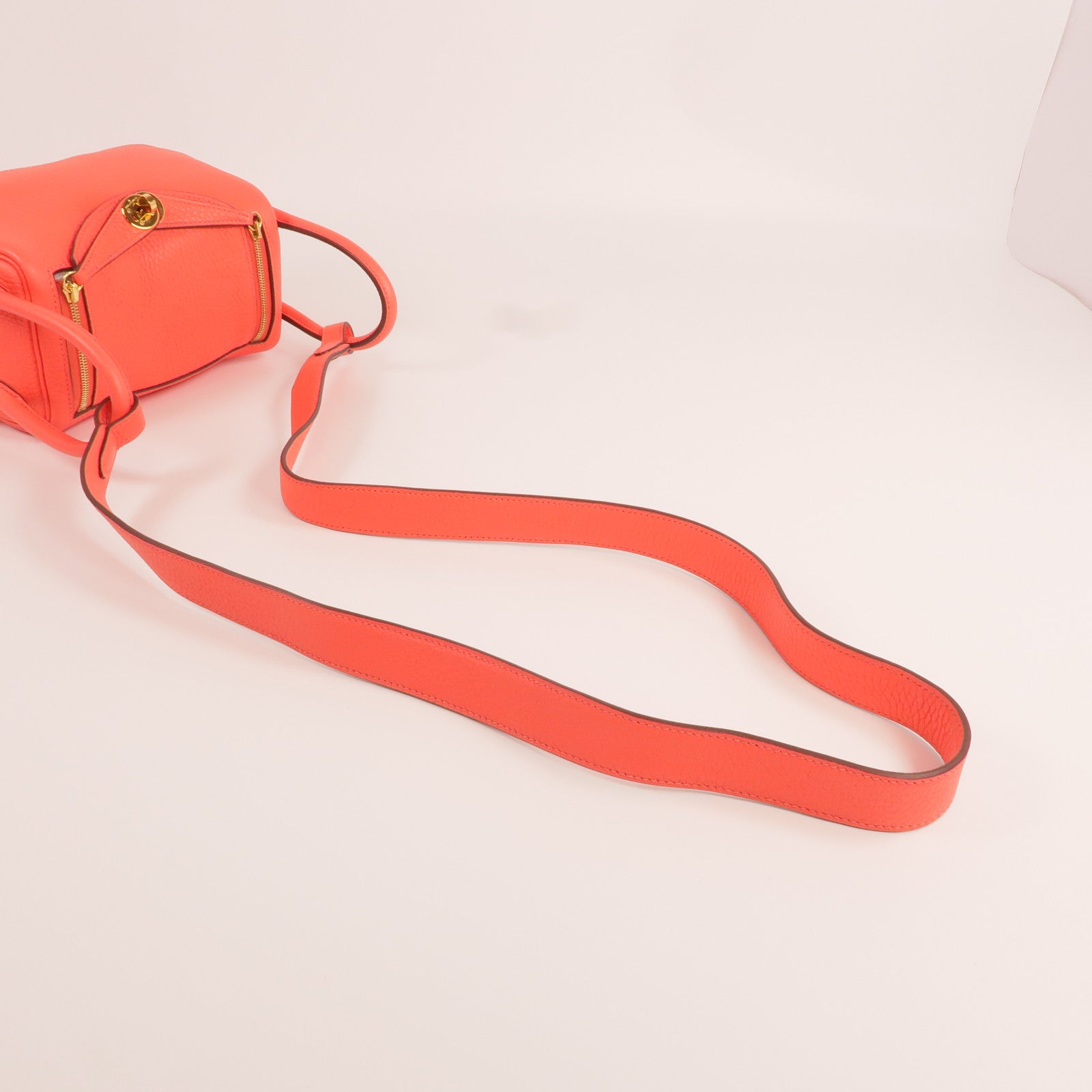 HERMES Clemence皮革Mini Lindy金扣手挽肩背兩用袋Rouge Tomate
