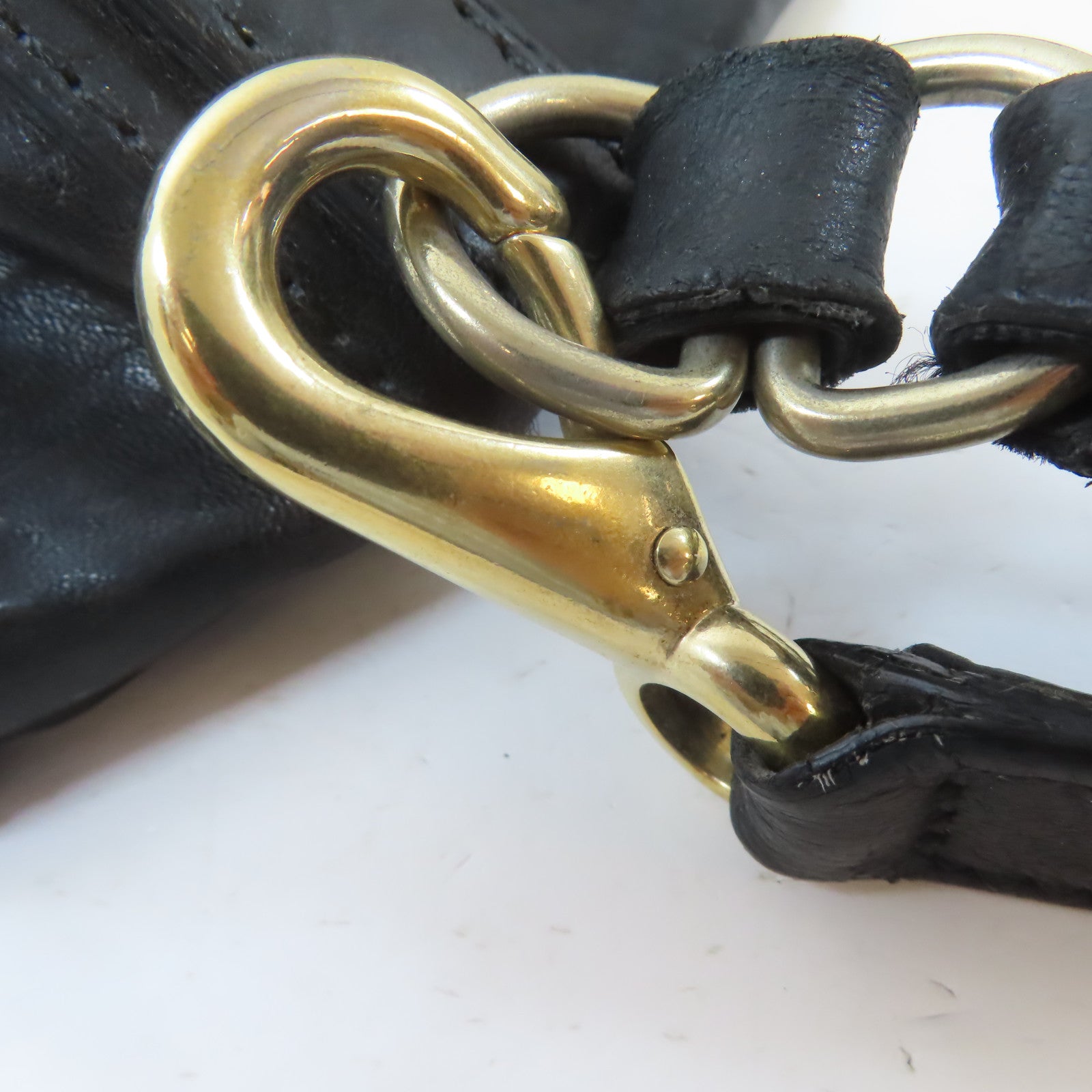 GIVENCHY 牛皮皮革Pandora Bag金扣手挽肩背兩用袋黑色