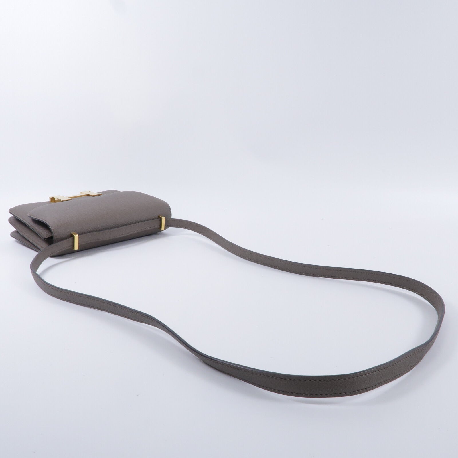 HERMES Epsom皮革Constance Mini肩背袋Etain