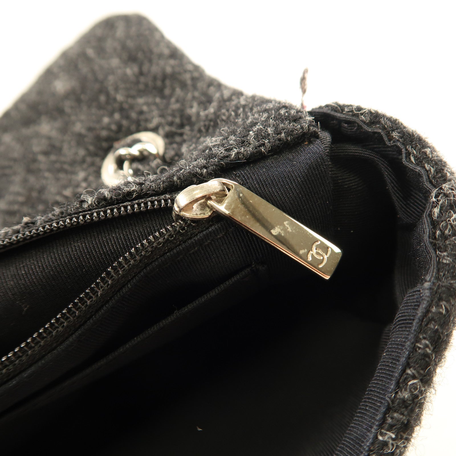 CHANEL 帆布Shoulder Bag銀扣鏈帶肩背袋黑色