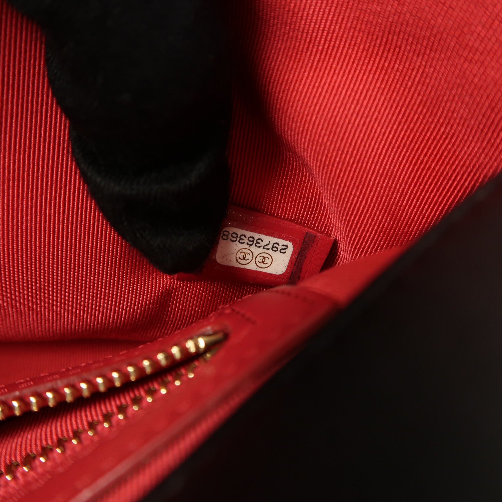 CHANEL 牛皮皮革Clutch Bag金扣手拿包