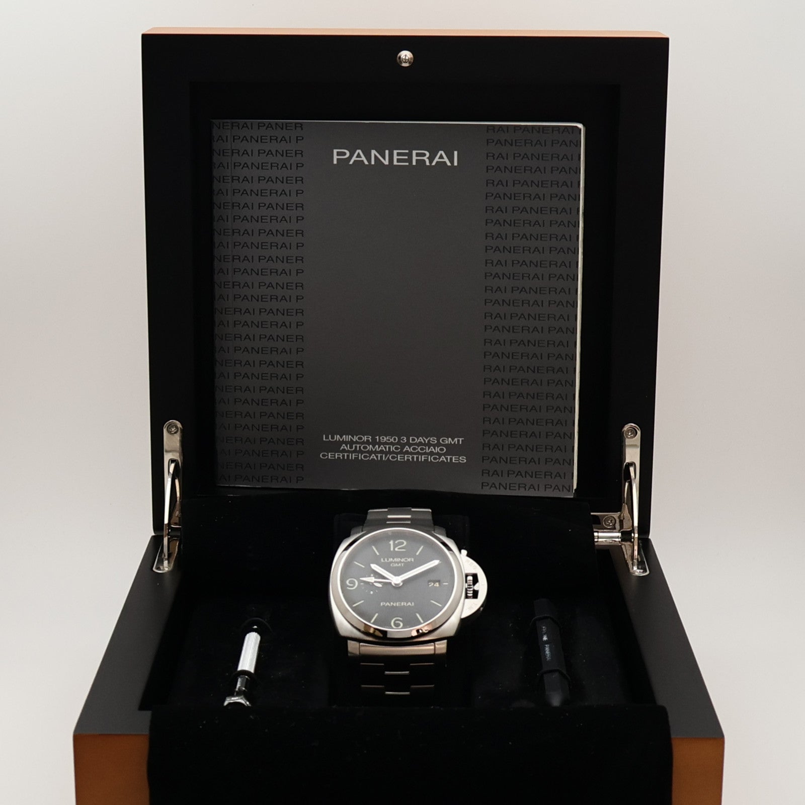 PANERAI Luminor 1950 GMT PAM00329