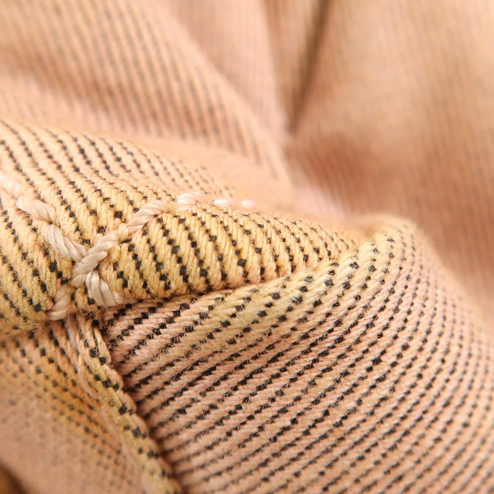 CHANEL 牛仔布銀扣手挽袋