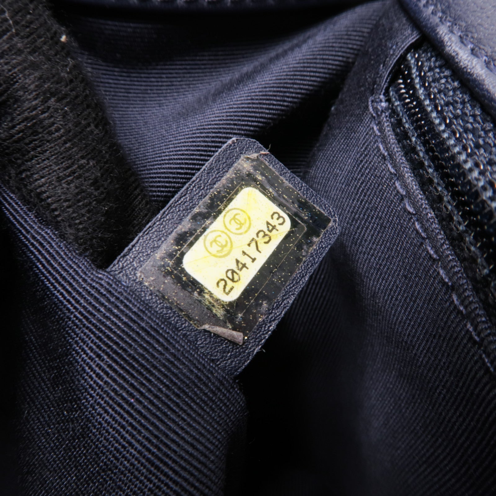 CHANEL 【激減優惠】羊皮皮革Boy 28銀扣鏈帶肩背袋