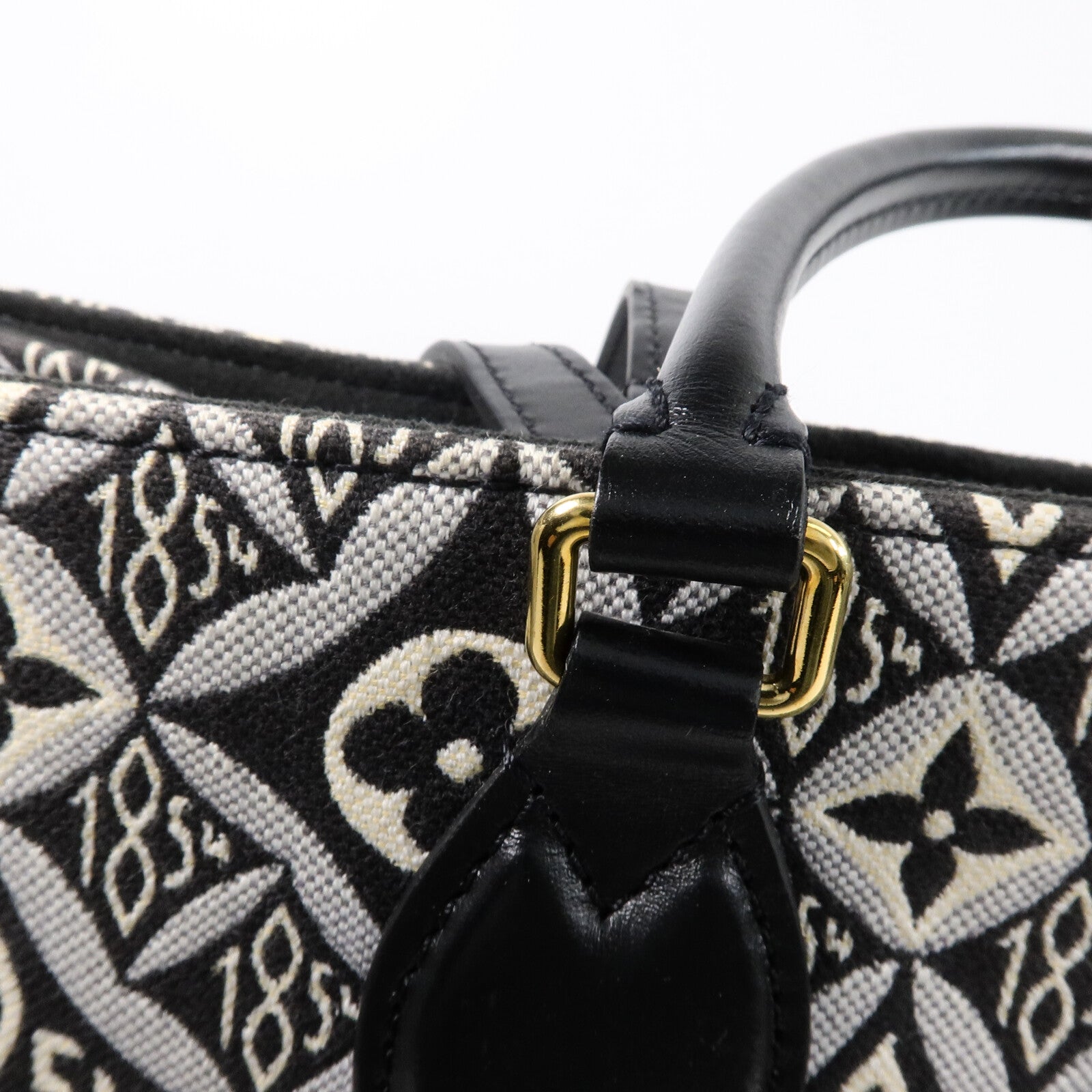 LOUIS VUITTON Monogram Jacquard Since 1854 OnTheGo GMLOUIS VUITTON LV 2 Way Bag Monogram Jacquard Since 1854 OnTheGo GM M57207 Canvas金扣手挽肩背兩用袋
