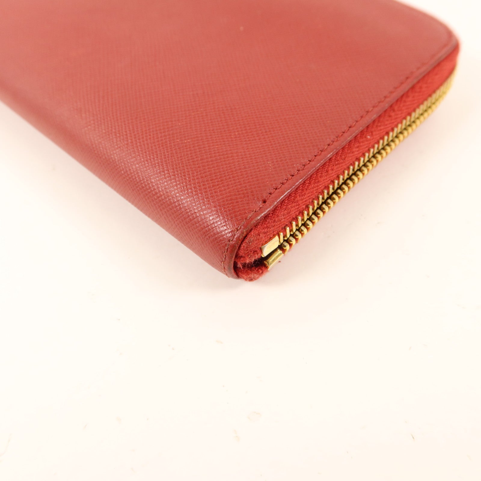 PRADA Saffiano皮革Long Round Wallet金扣長錢包