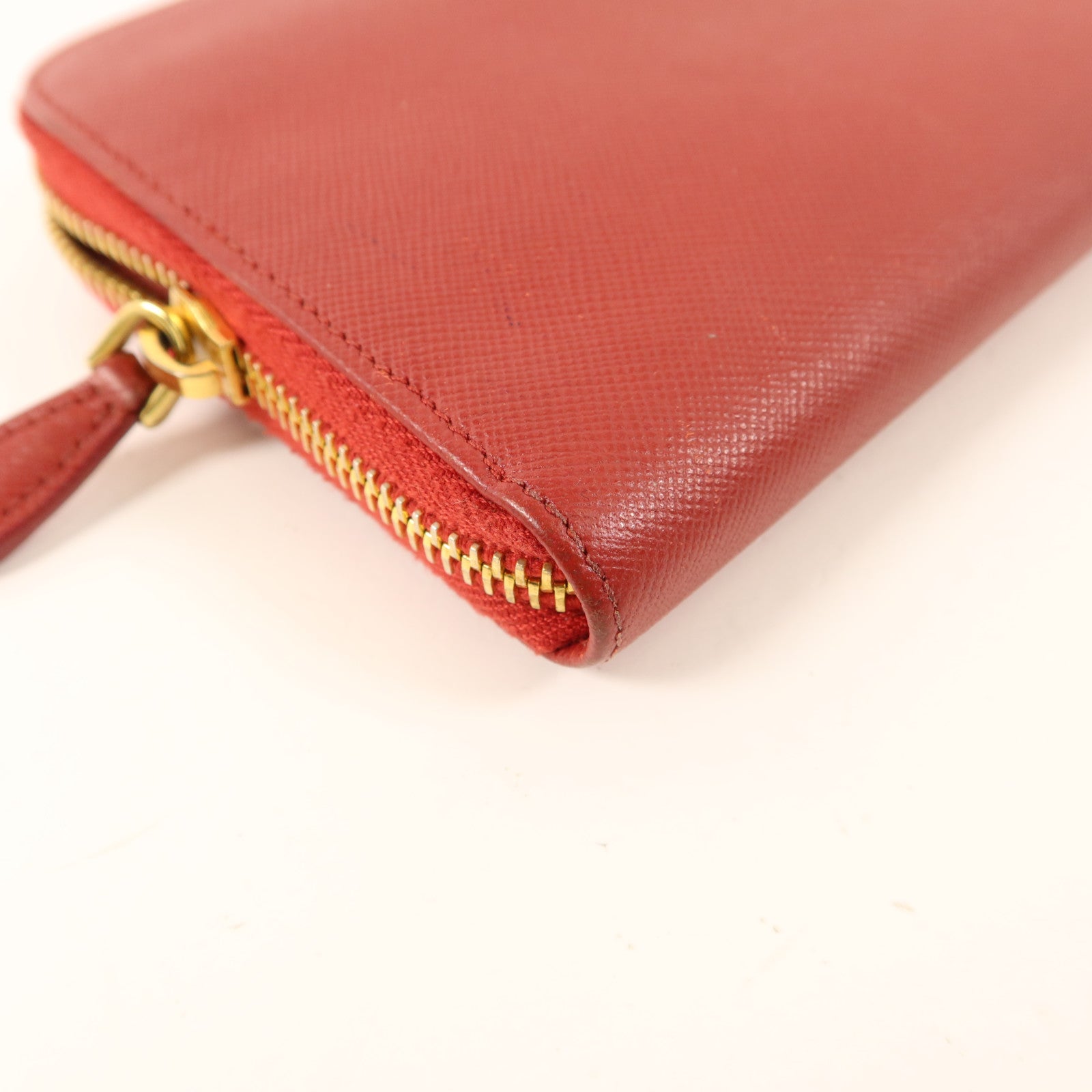 PRADA Saffiano皮革Long Round Wallet金扣長錢包