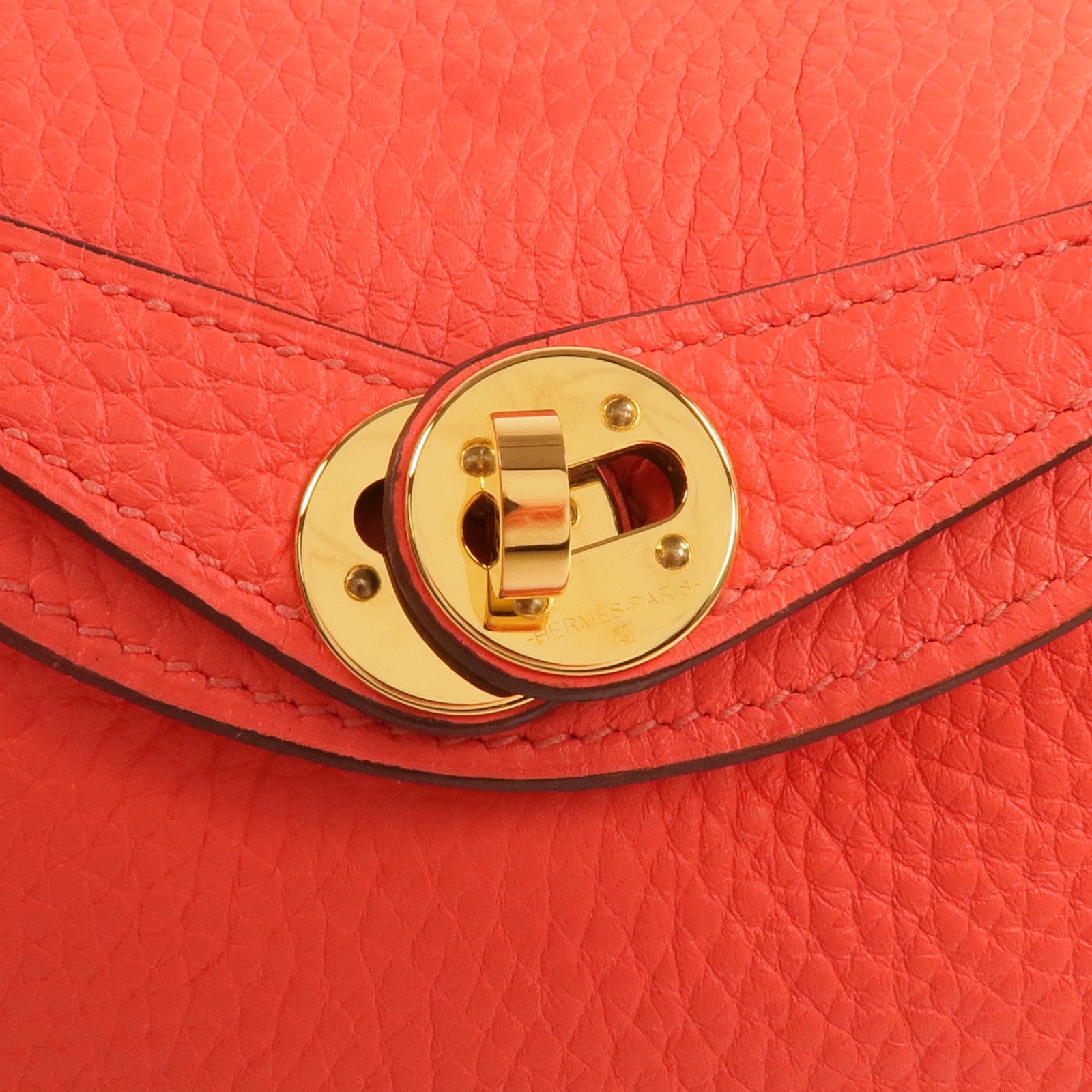 HERMES Clemence皮革Mini Lindy金扣手挽肩背兩用袋Rouge Tomate