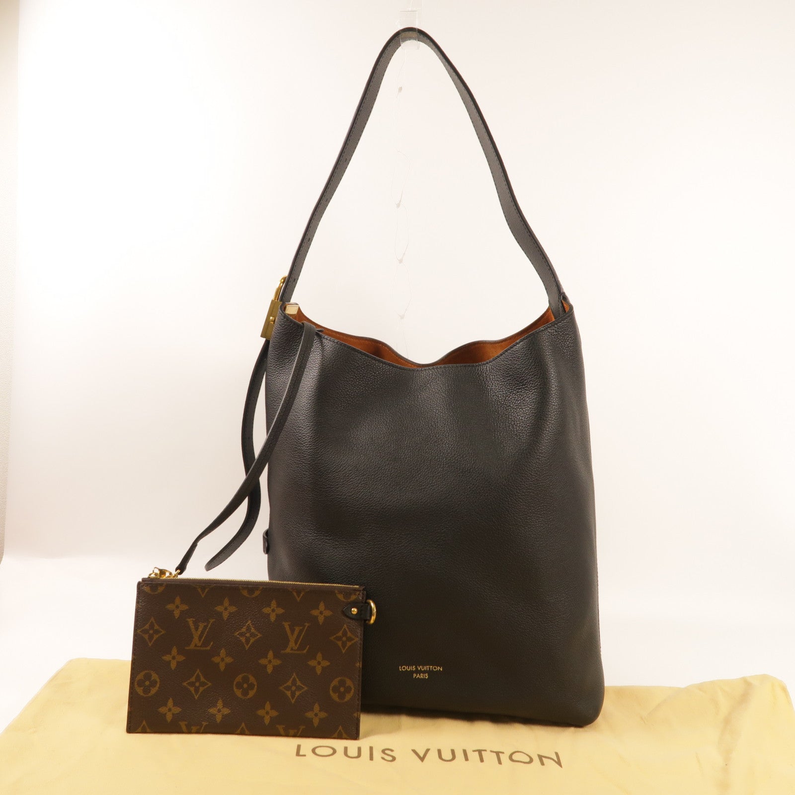 LOUIS VUITTON 牛皮皮革Low Key Hobo MM金扣手挽袋