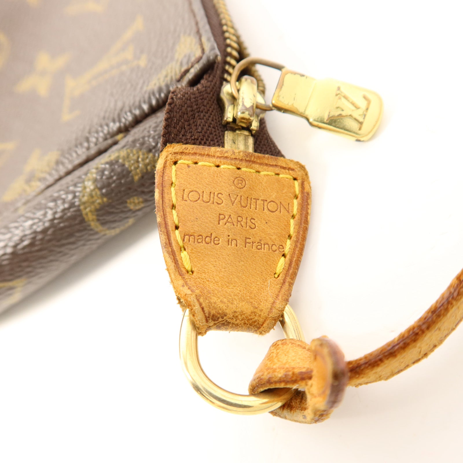 LOUIS VUITTON Monogram Pochette Accessoires金扣手挽袋棕色