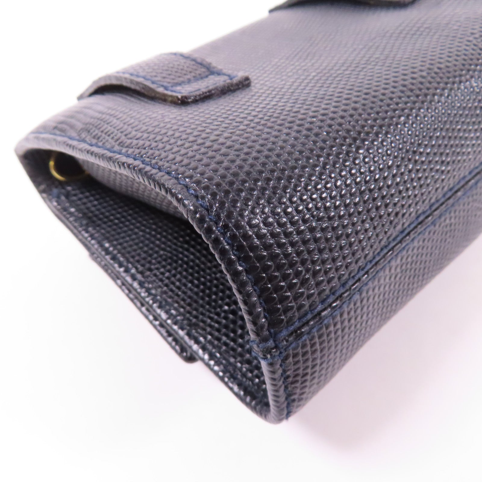 Salvatore Ferragamo 牛皮皮革Mini Pochette金扣鏈帶肩背袋