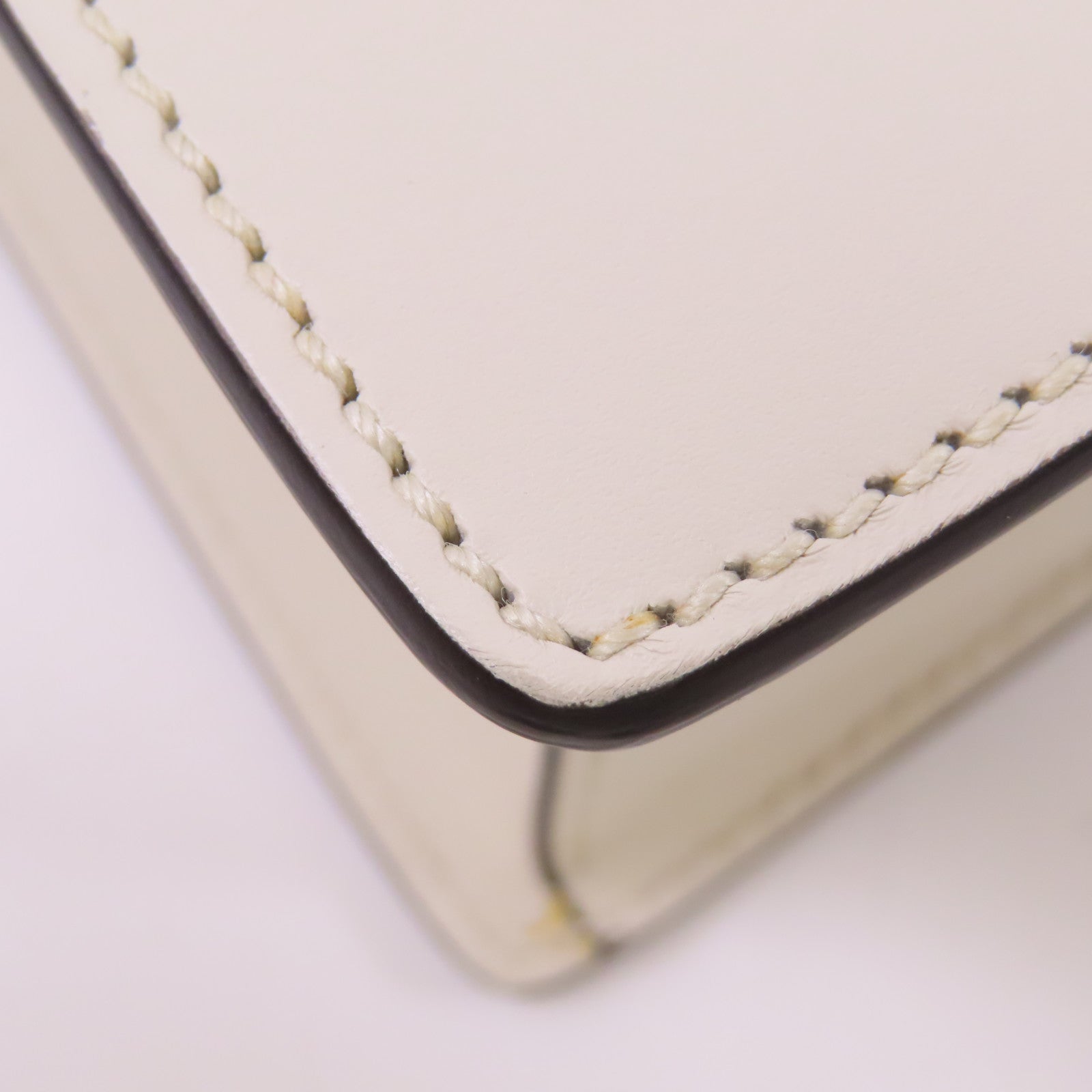 GUCCI GG GHW Sylvia Shoulder Bag Calfskin Leather White