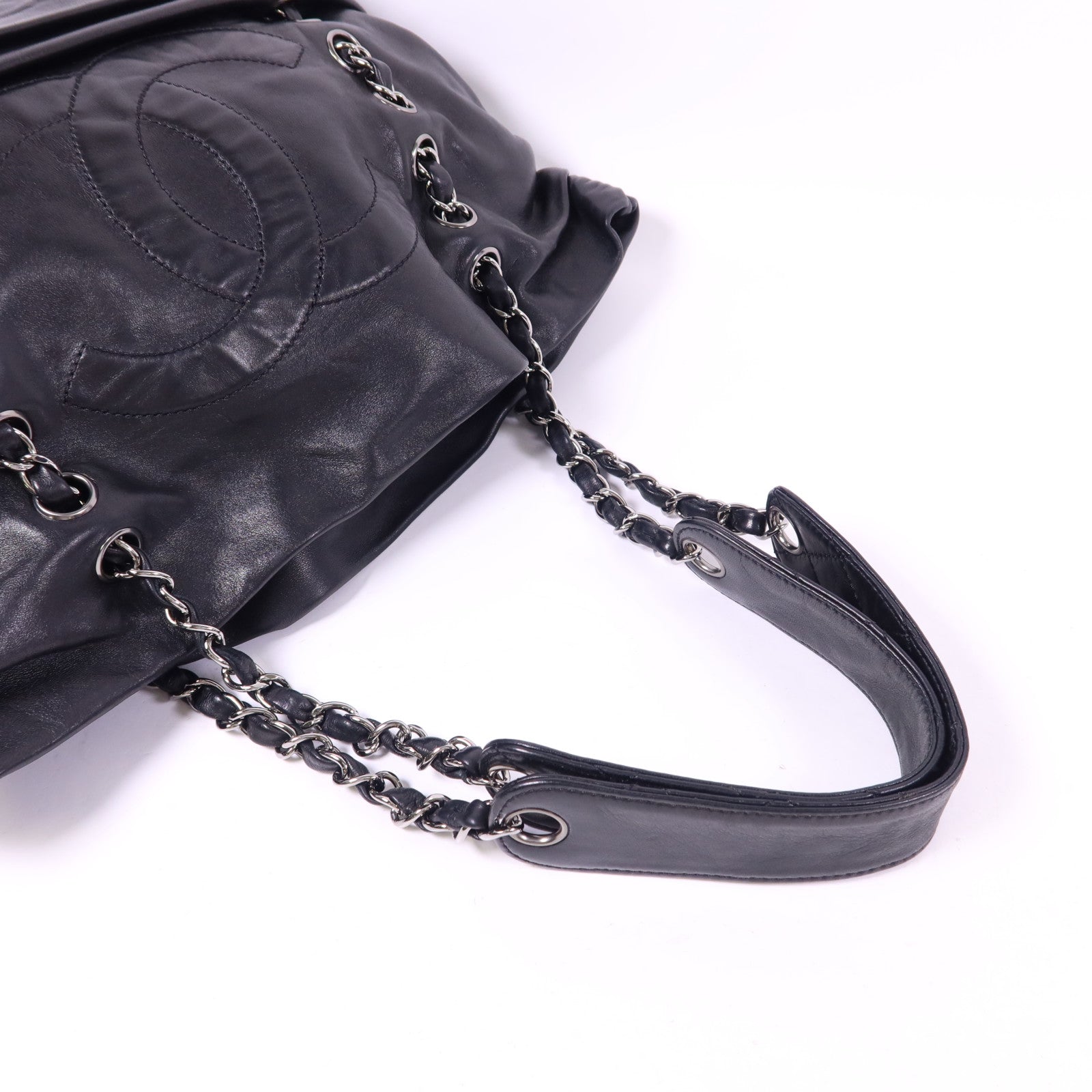CHANEL 羊皮皮革Chain Shoulder Bag銀扣肩背袋