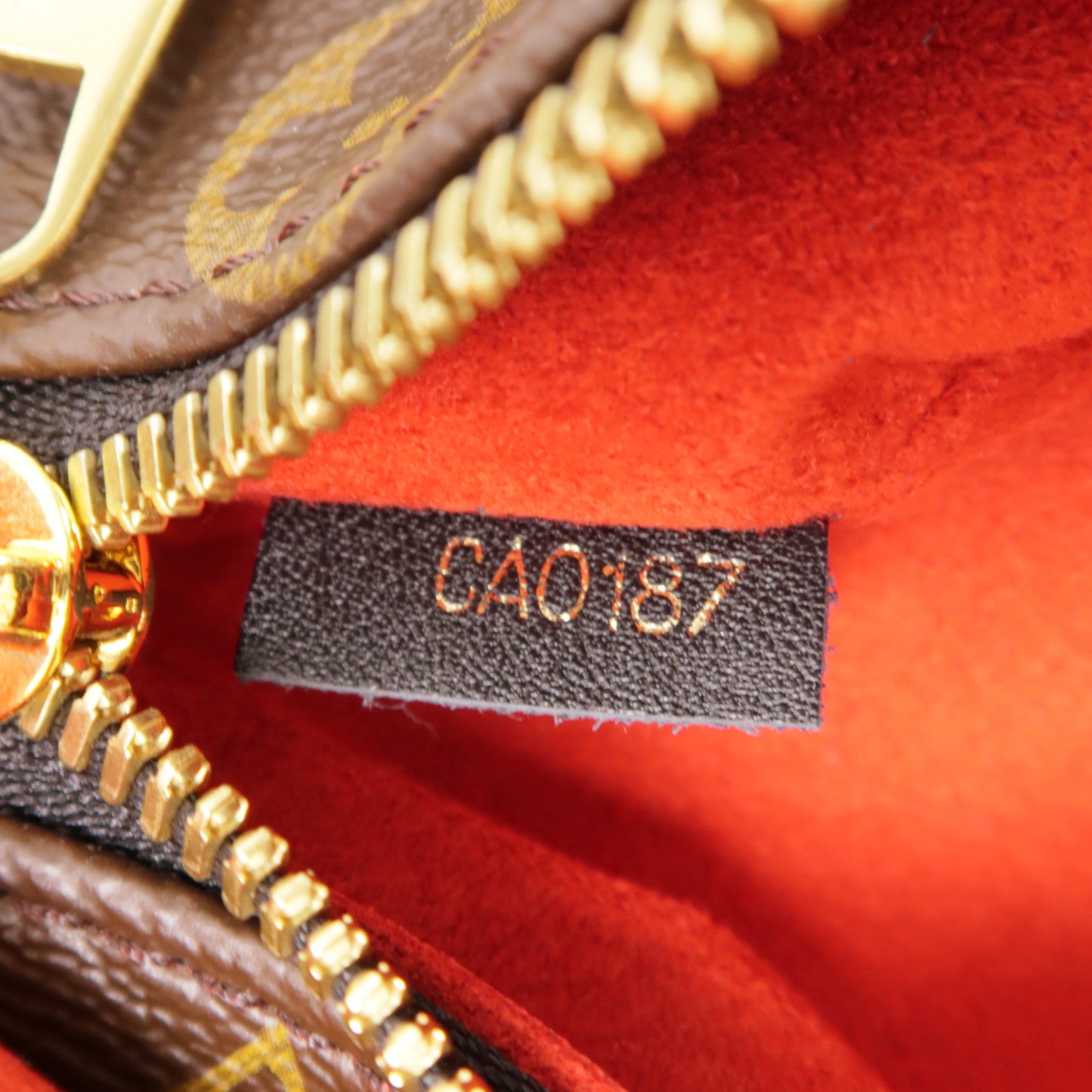 LOUIS VUITTON 【激減優惠】Monogram Tuileries金扣肩背袋