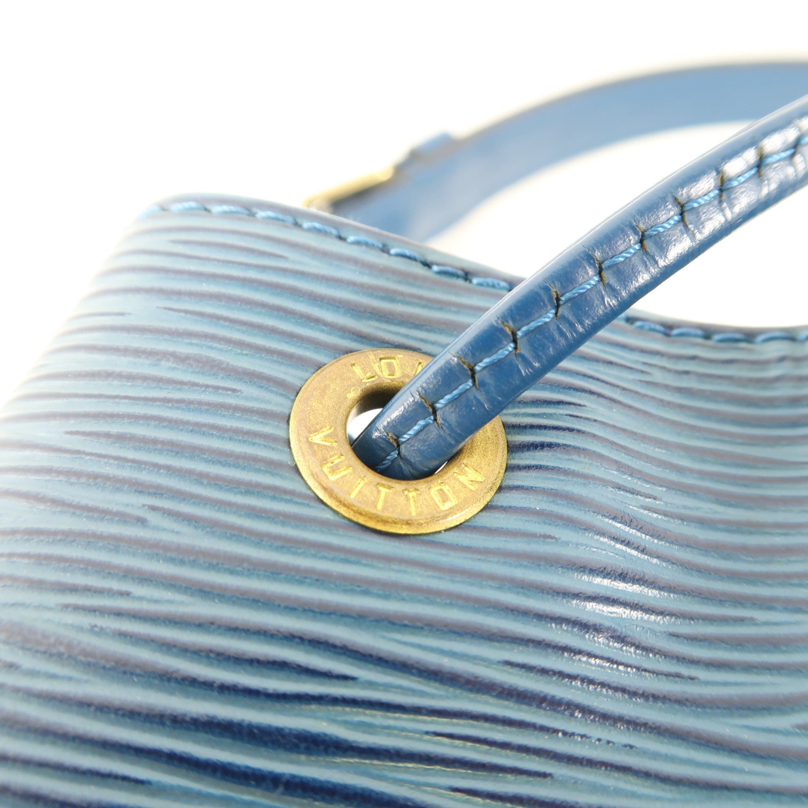 LOUIS VUITTON Epi Petit Noe金扣肩背袋