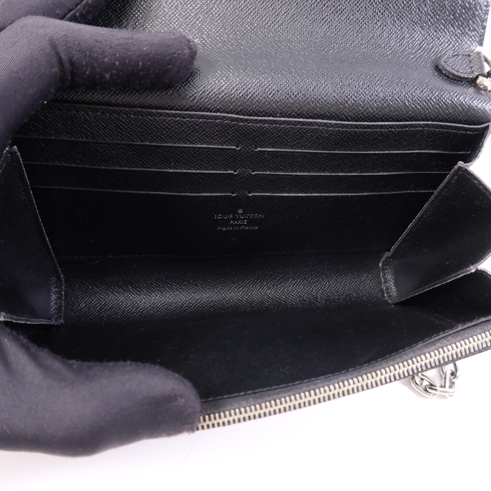 LOUIS VUITTON Epi Portefuille Twist Chain Wallet銀扣鏈帶肩背袋