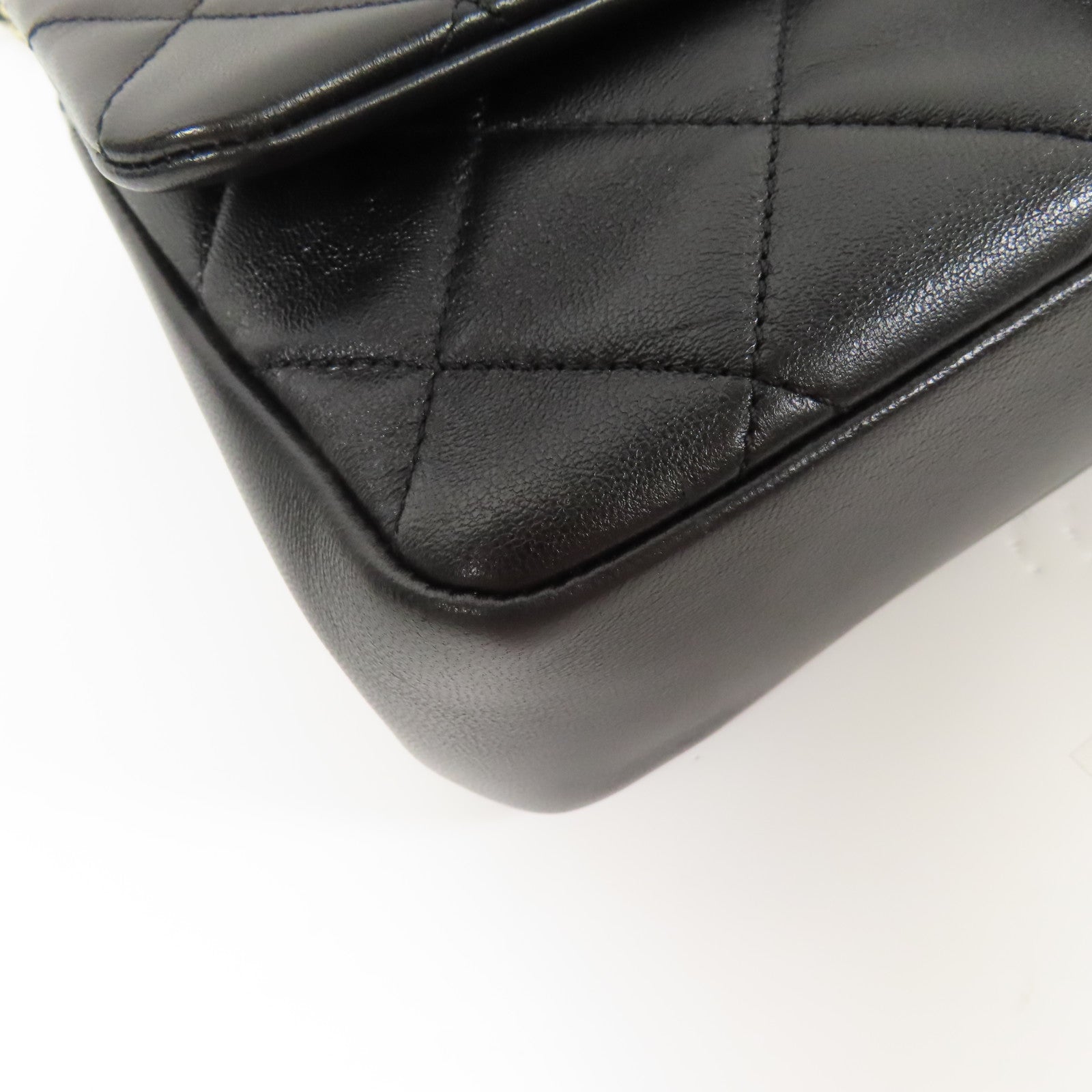 CHANEL 牛皮皮革Chain Flap Bag金扣鏈帶肩背袋