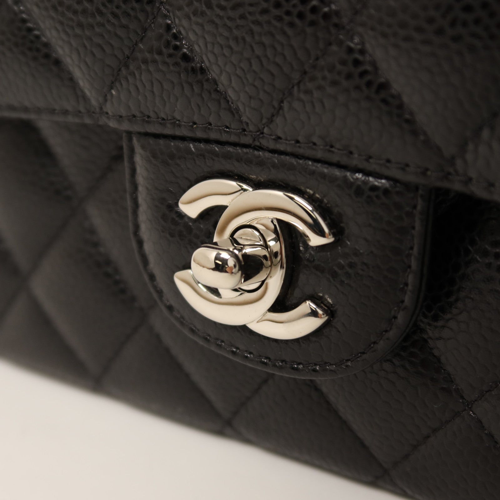 CHANEL 牛皮皮革Classic 25銀扣鏈帶肩背袋