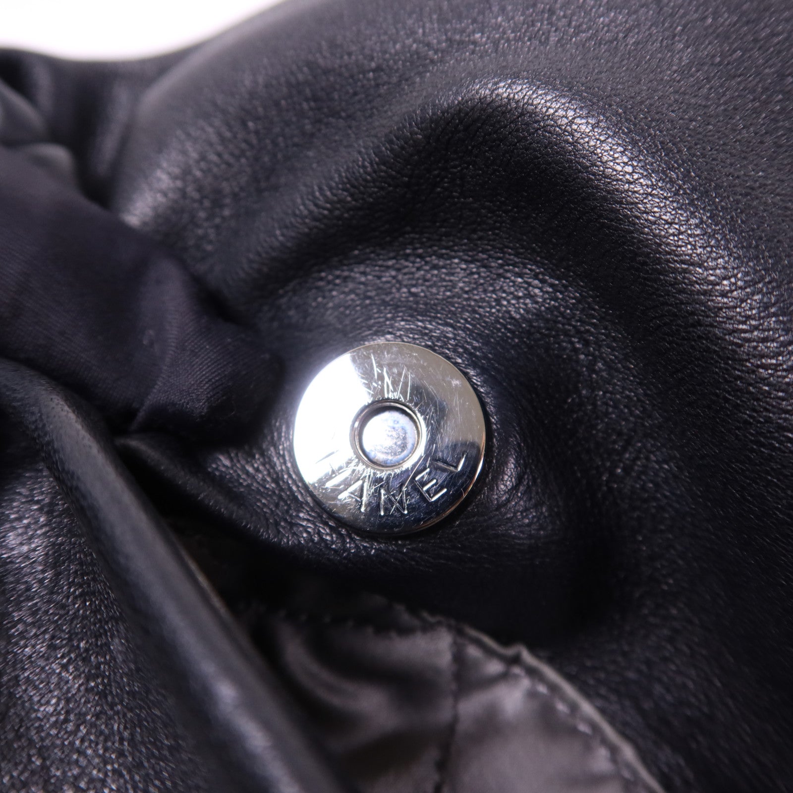 CHANEL 羊皮皮革Chain Shoulder Bag銀扣肩背袋