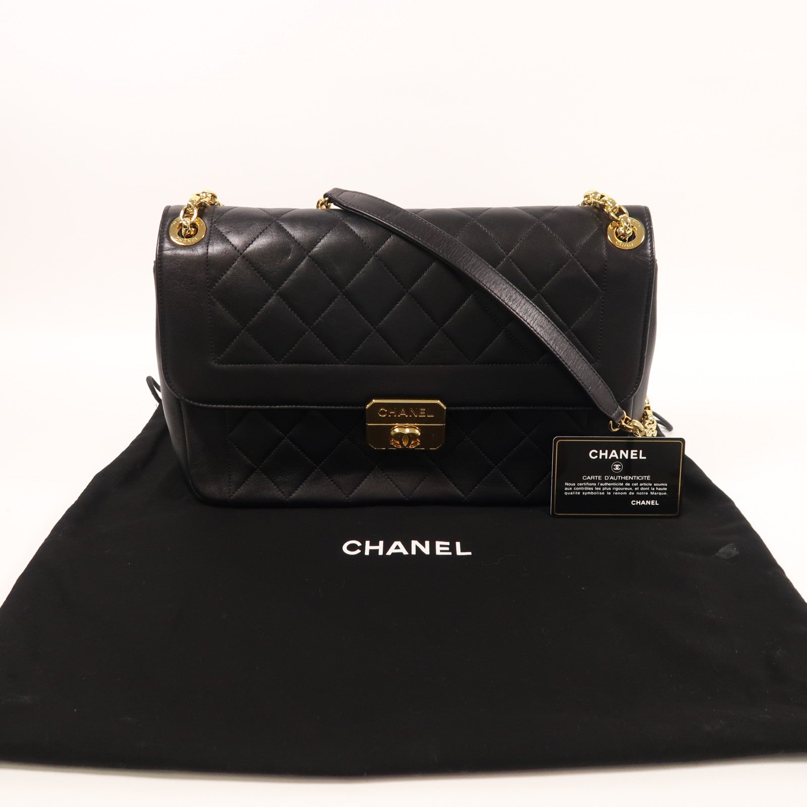 CHANEL 皮革Chain Shoulder金扣鏈帶肩背袋