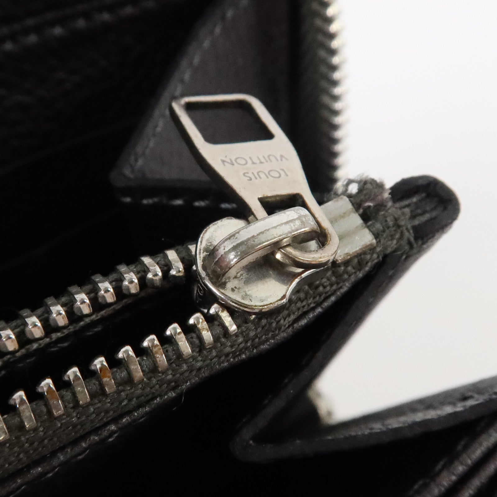 LOUIS VUITTON Monogram Empreinte Long Wallet銀扣長錢包