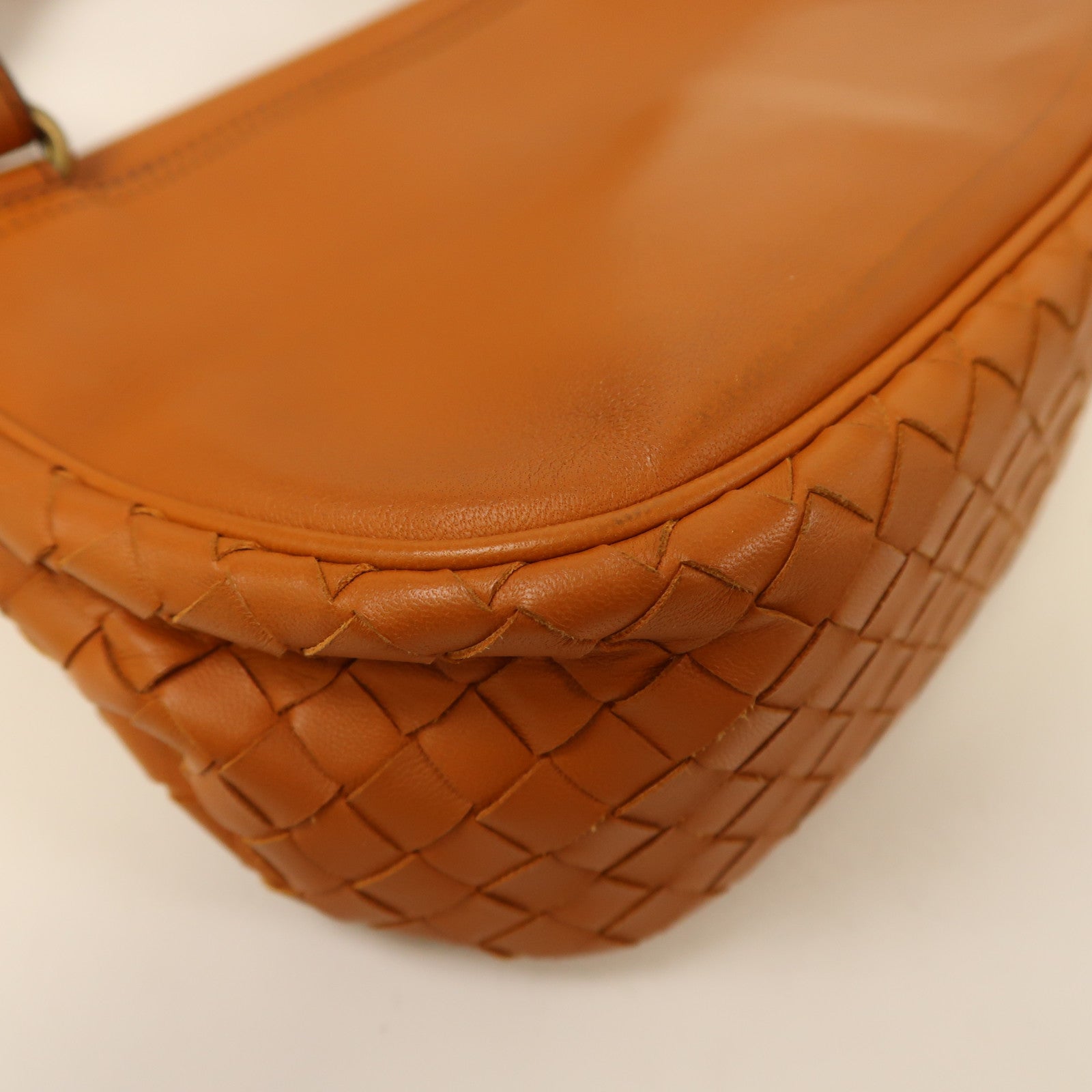 BOTTEGA VENETA 牛皮皮革Shoulder Bag金扣肩背袋啡色