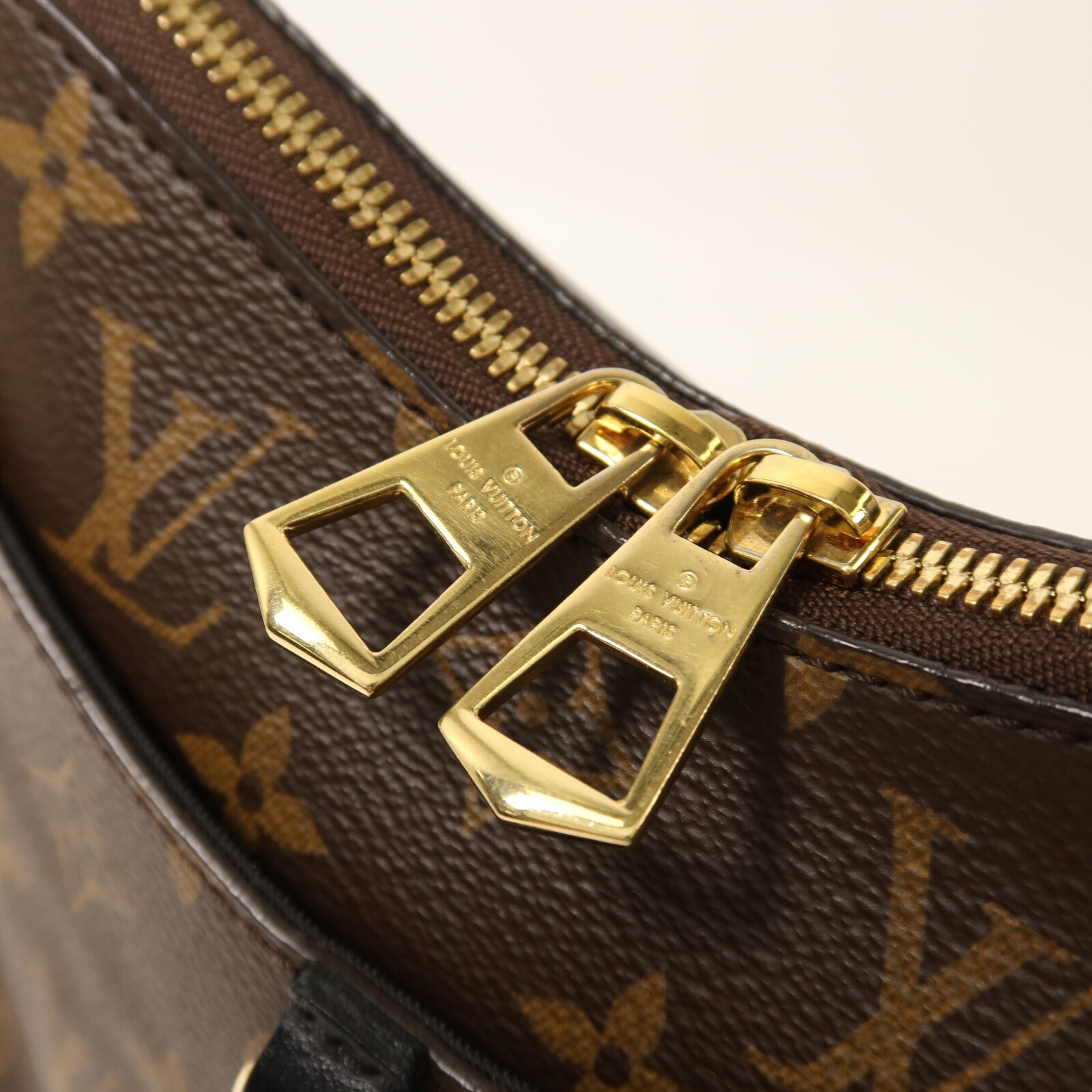 LOUIS VUITTON Monogram Odeon PM金扣肩背袋