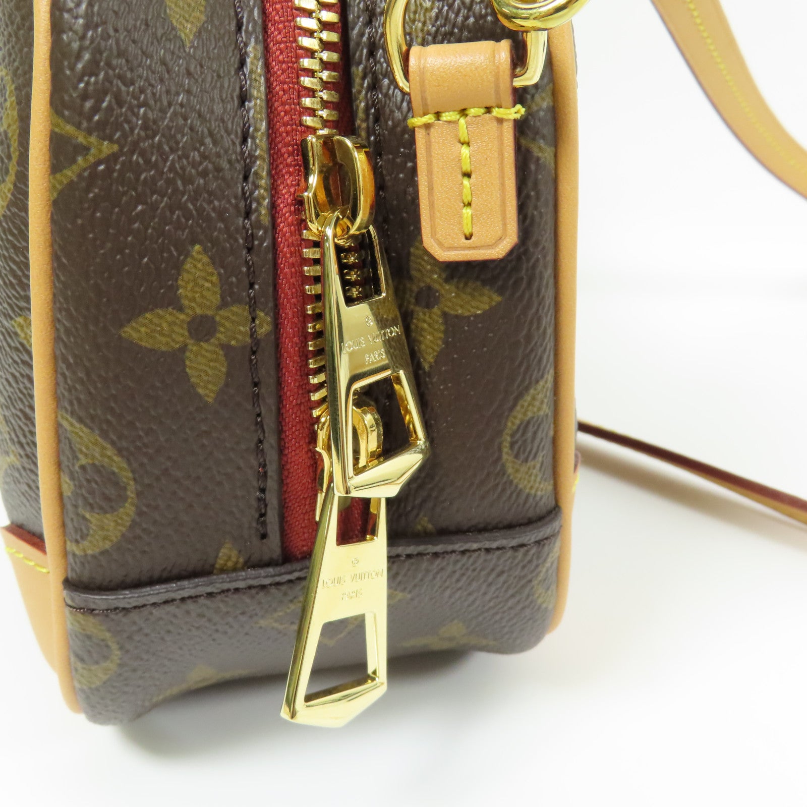 LOUIS VUITTON Monogram Deauville Mini金扣肩背袋
