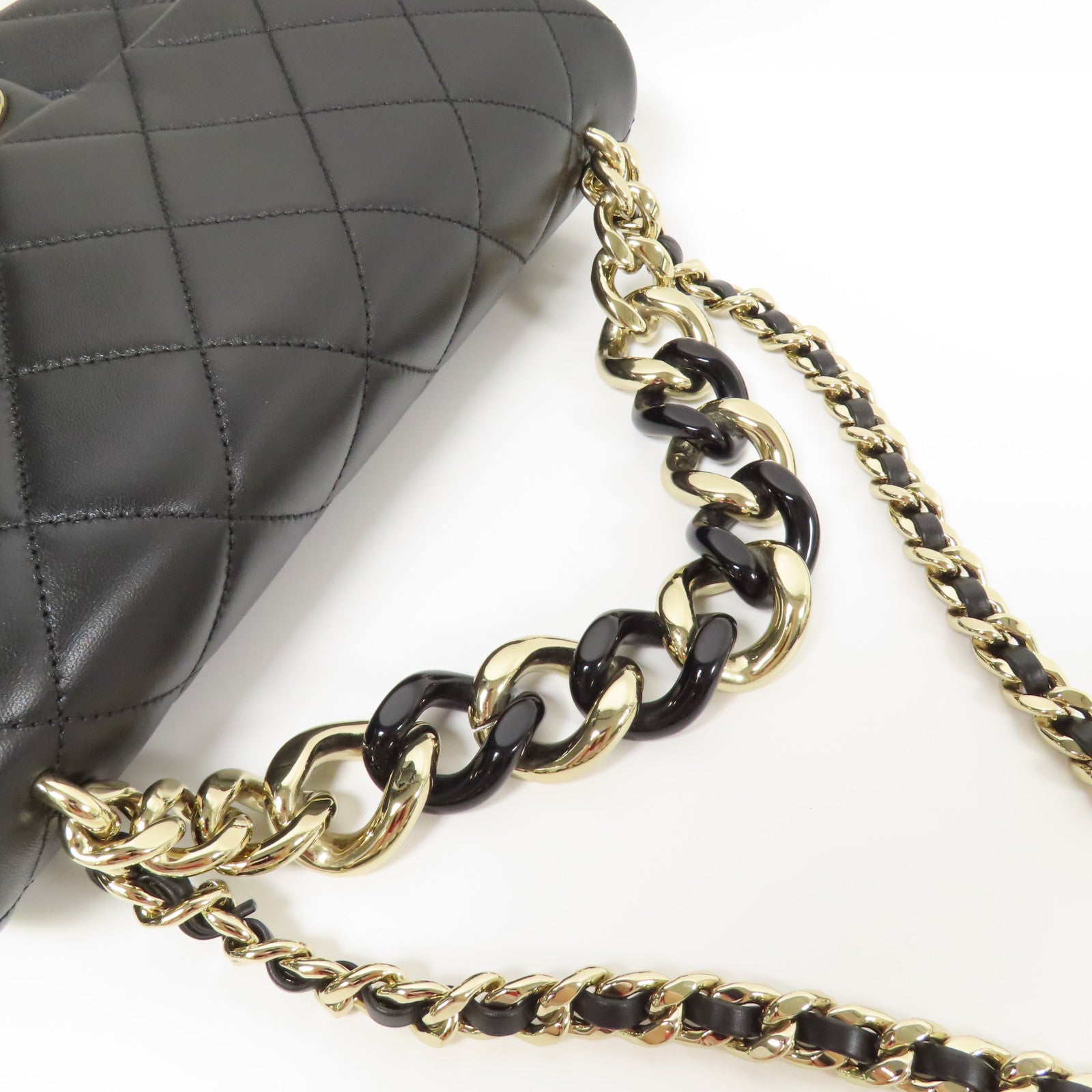 CHANEL 牛皮皮革Chain Flap Bag金扣鏈帶肩背袋