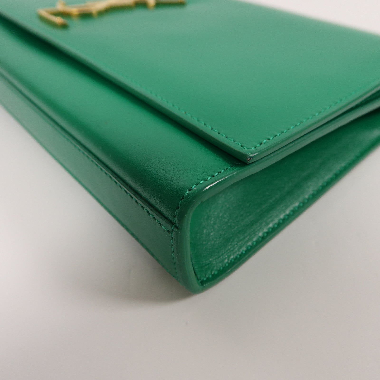 YVES SAINT LAURENT 牛皮皮革Clutch金扣手拿包綠色