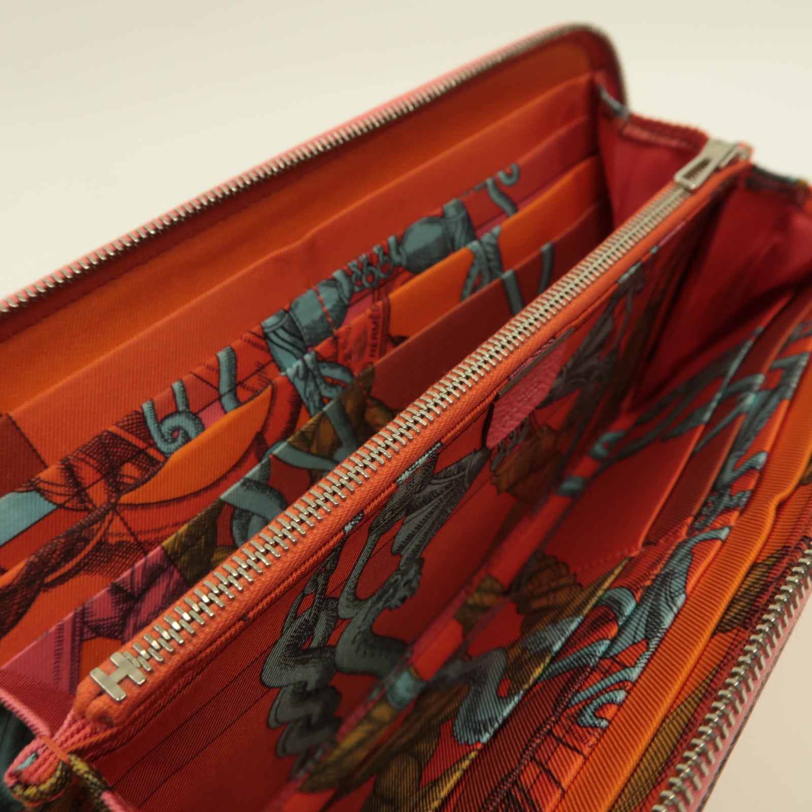 HERMES 【激減優惠】Epsom皮革Silk In Wallet銀扣拉鍊長錢包玫瑰杜鵑粉色