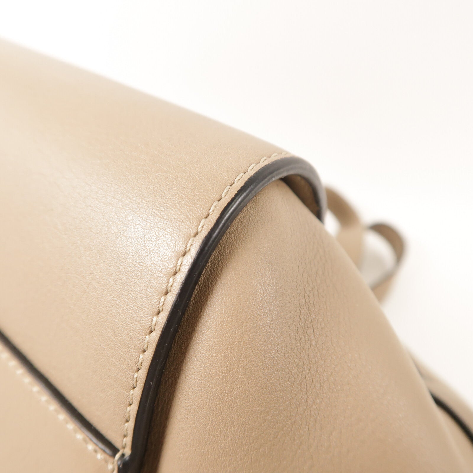 LOEWE 牛皮皮革Hammock Medium手挽肩背兩用袋