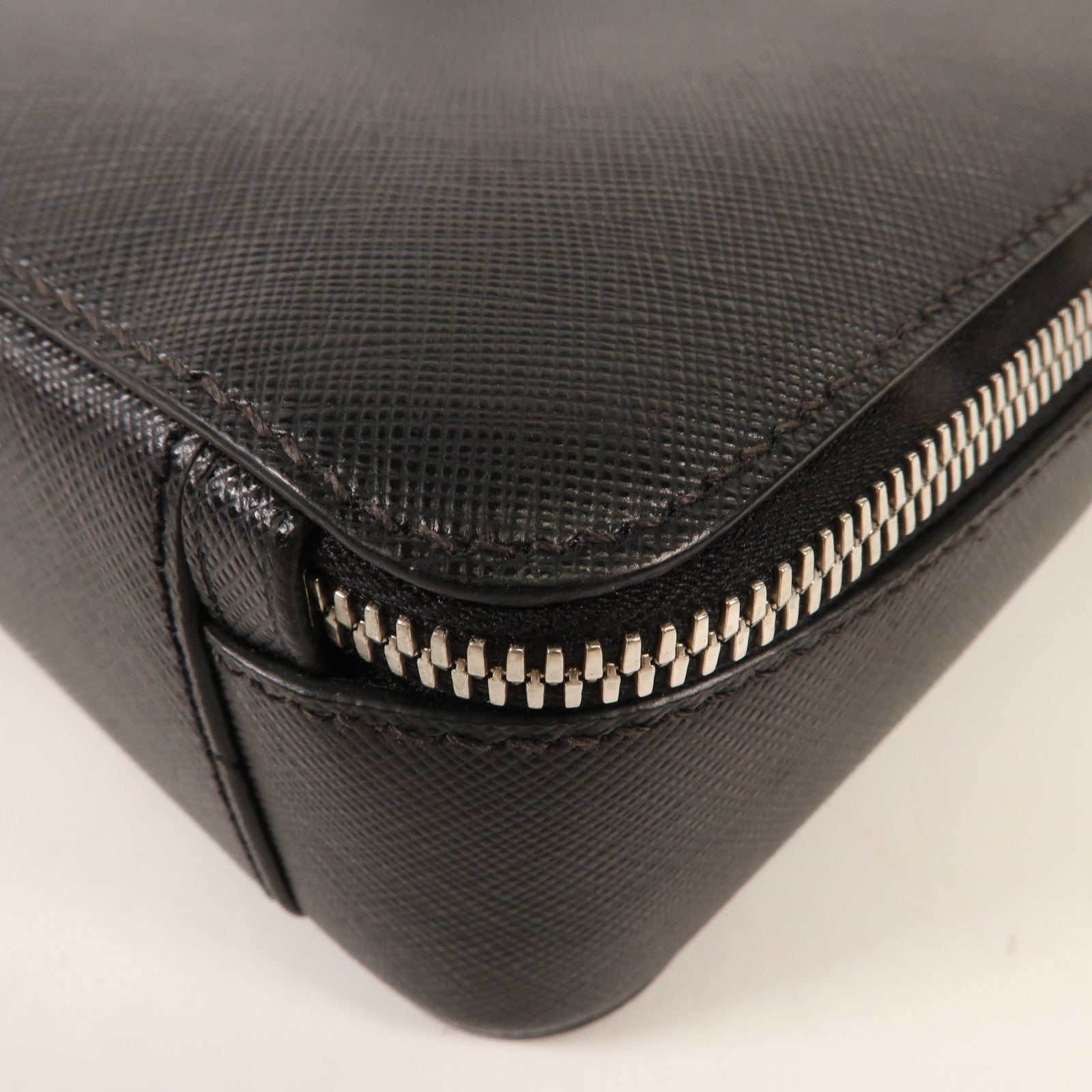 PRADA 牛皮皮革Shoulder Bag銀扣肩背袋