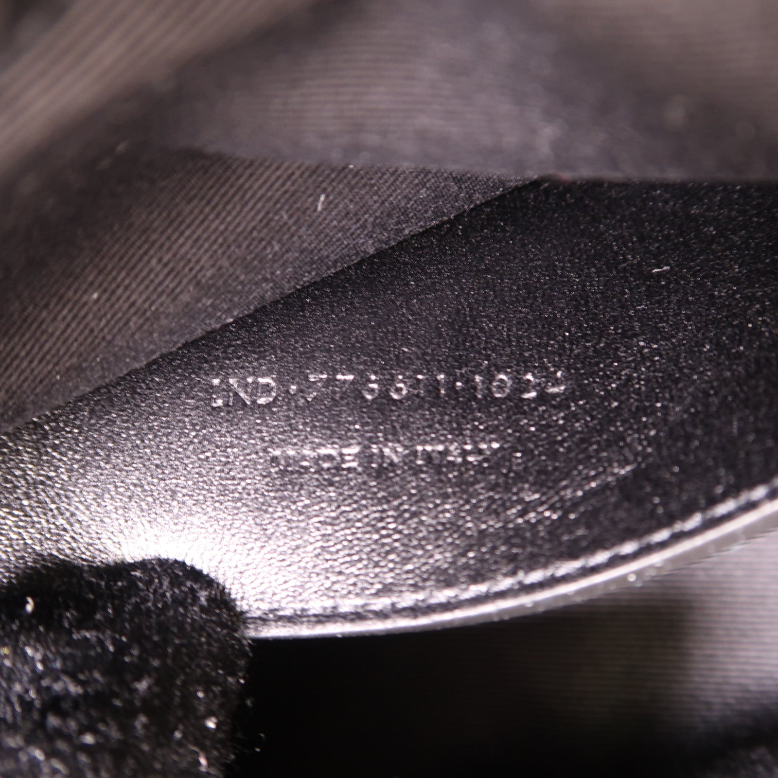 SAINT LAURENT 【激減優惠】羊皮皮革Niki Messenger Bag銀扣肩背袋