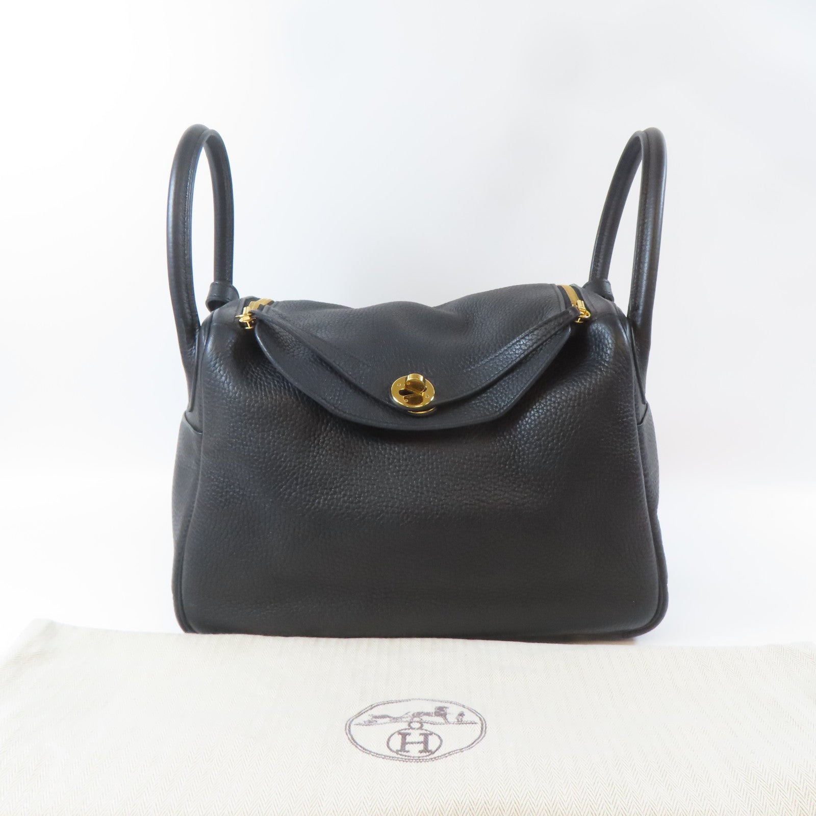 HERMES Clemence皮革Lindy 30金扣肩背袋Noir/黑色