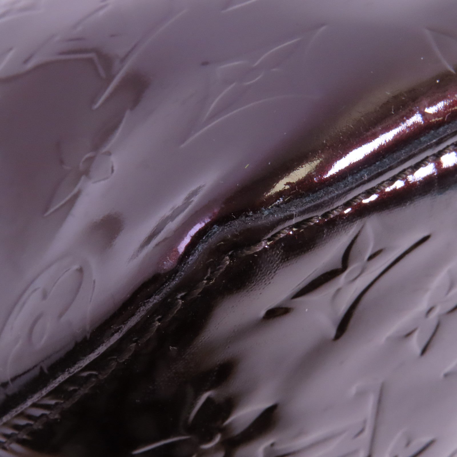 LOUIS VUITTON Vernis Bellevue GM金扣肩背袋