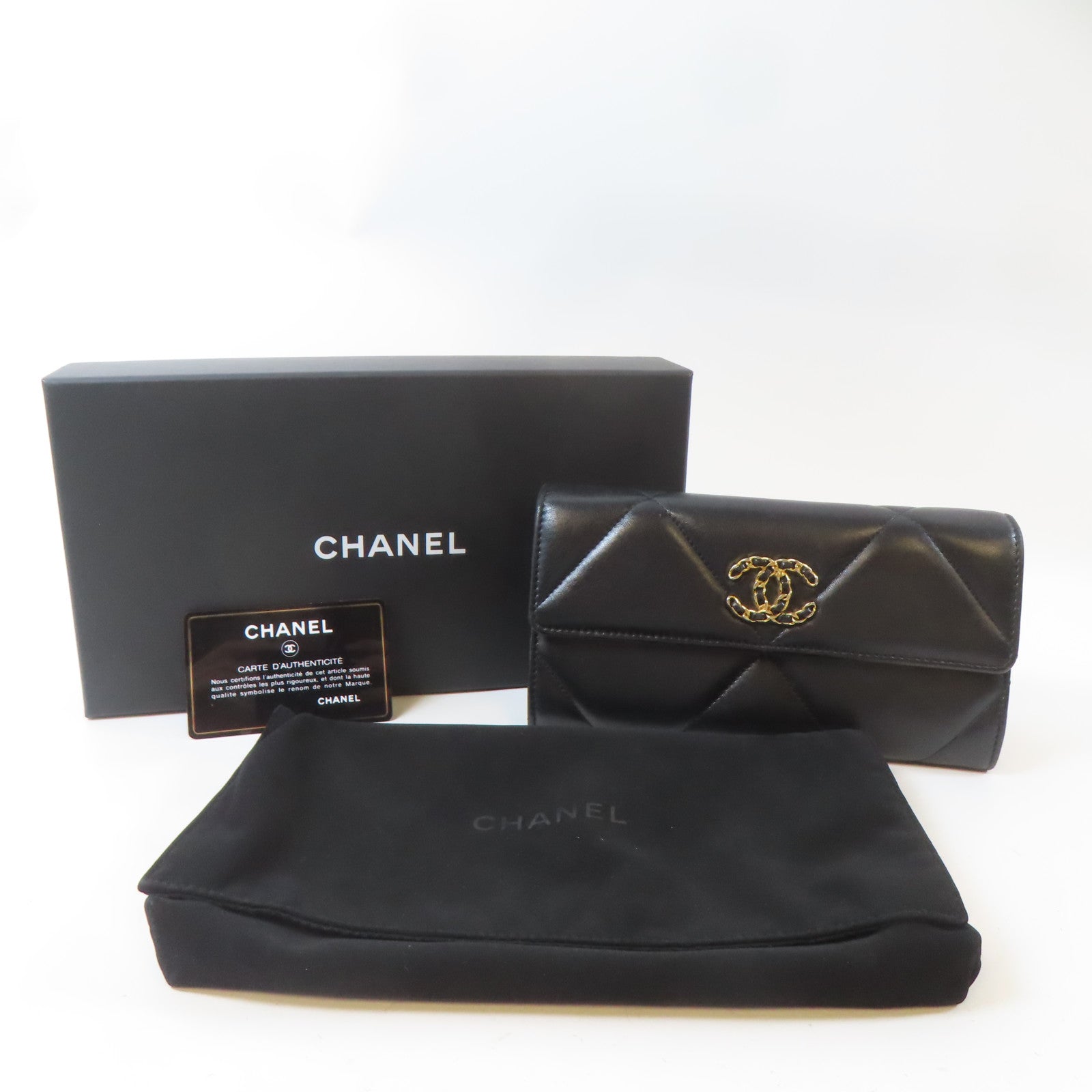 CHANEL 羊皮皮革19 Long Flap Wallet金扣長錢包黑色