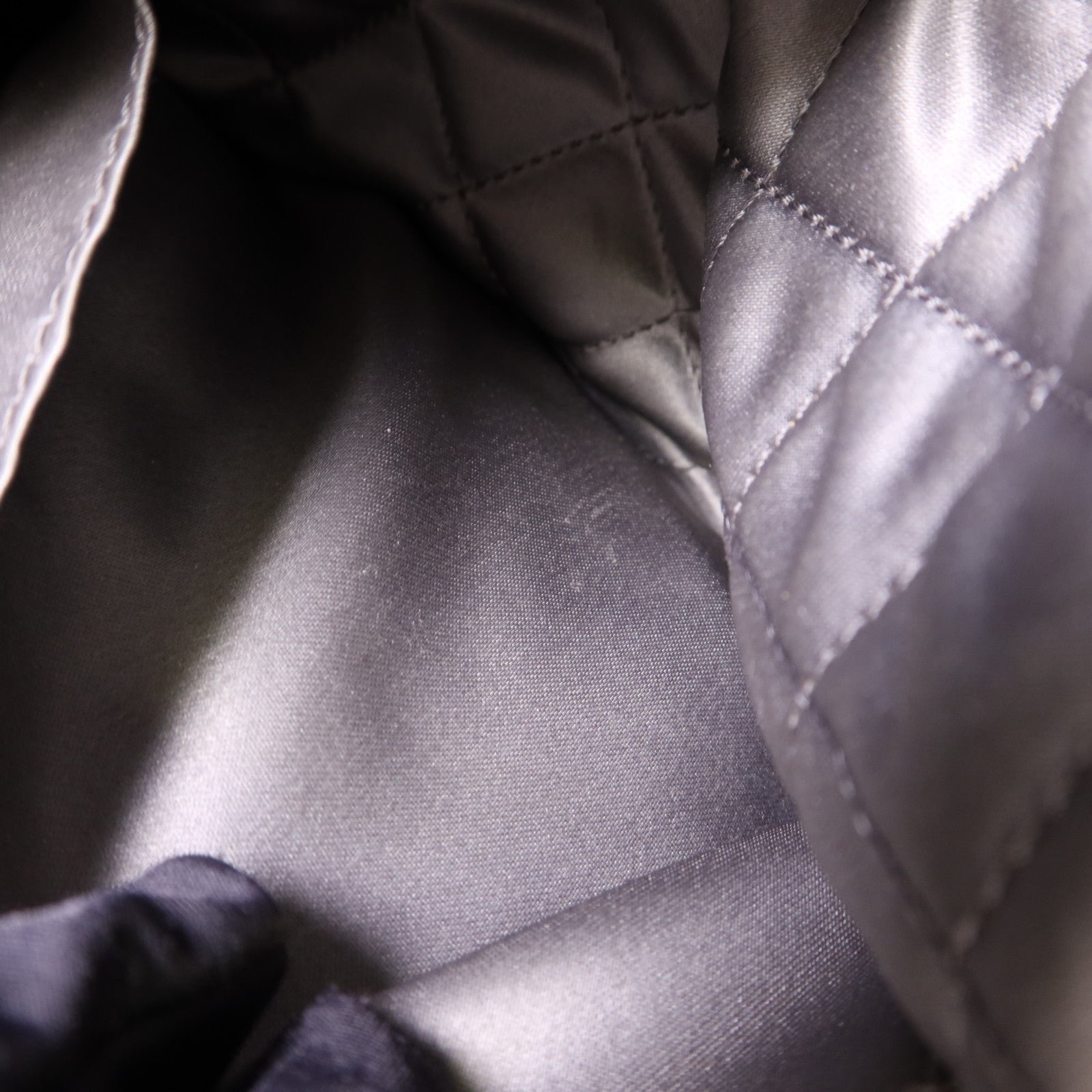 CHANEL 羊皮皮革Chain Shoulder Bag銀扣肩背袋