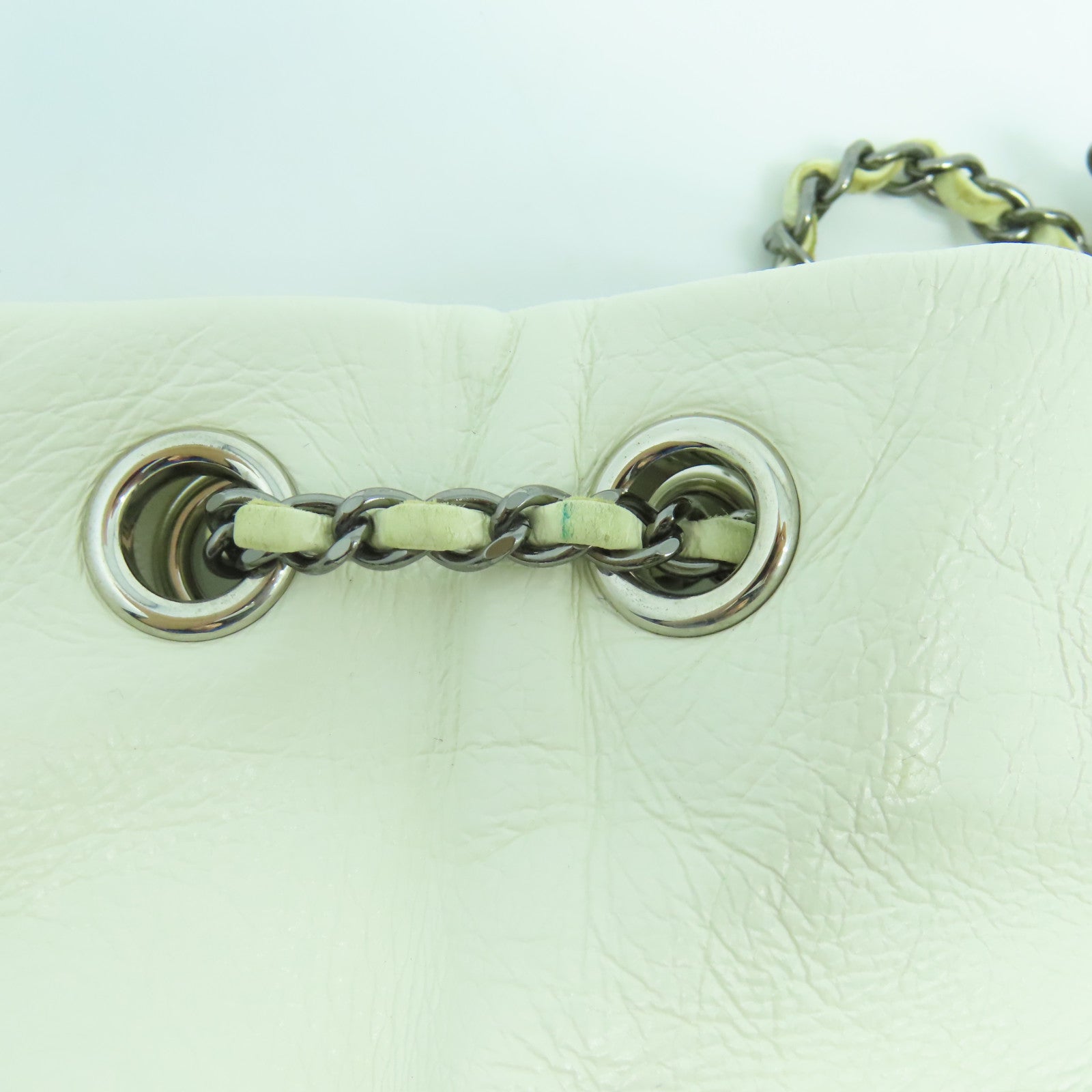 CHANEL 菱格牛皮皮革Chain Shoulder Bag銀扣鏈帶肩背袋黑色/白色