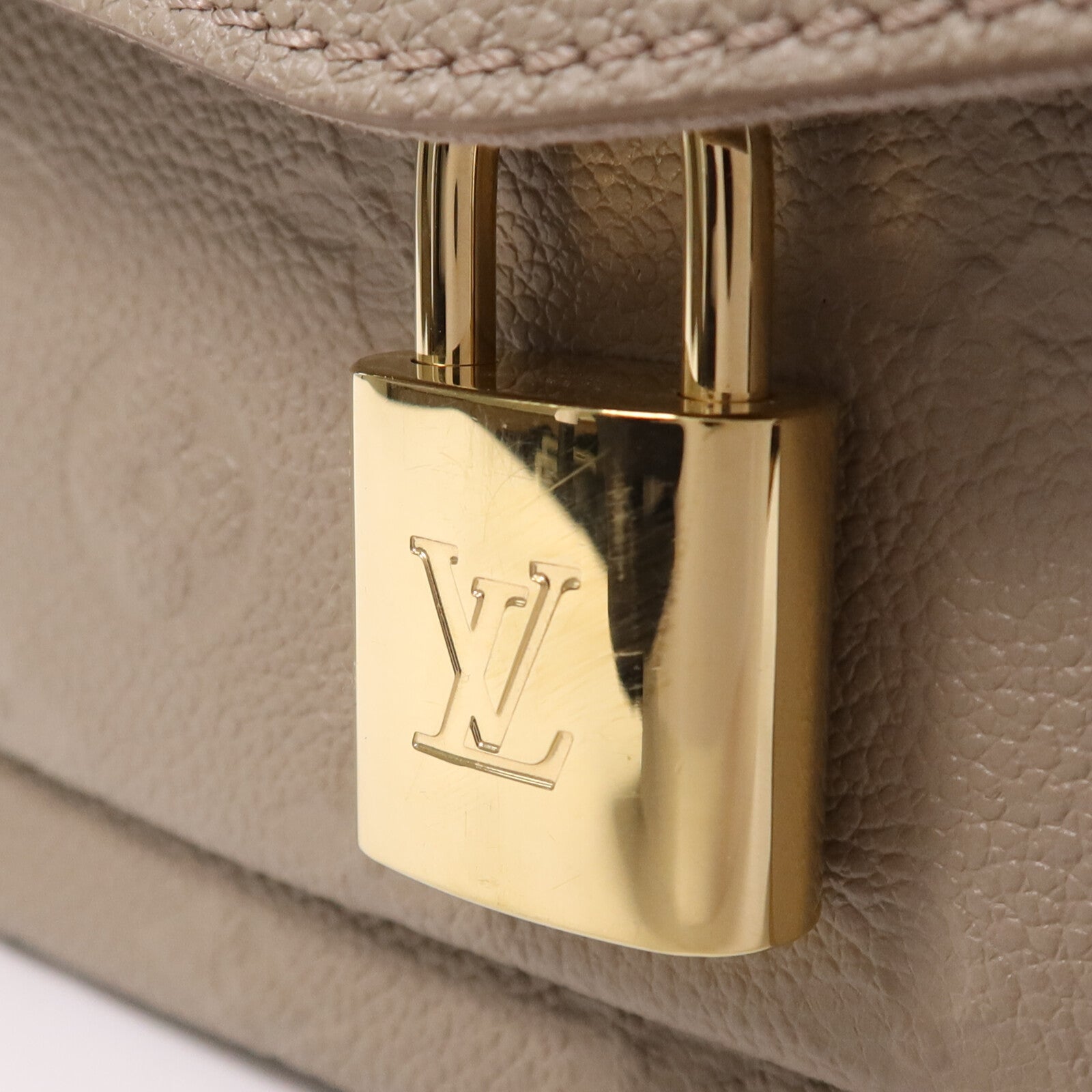 LOUIS VUITTON Monogram Empreinte Anytime Flat Bag金扣鏈帶肩背袋
