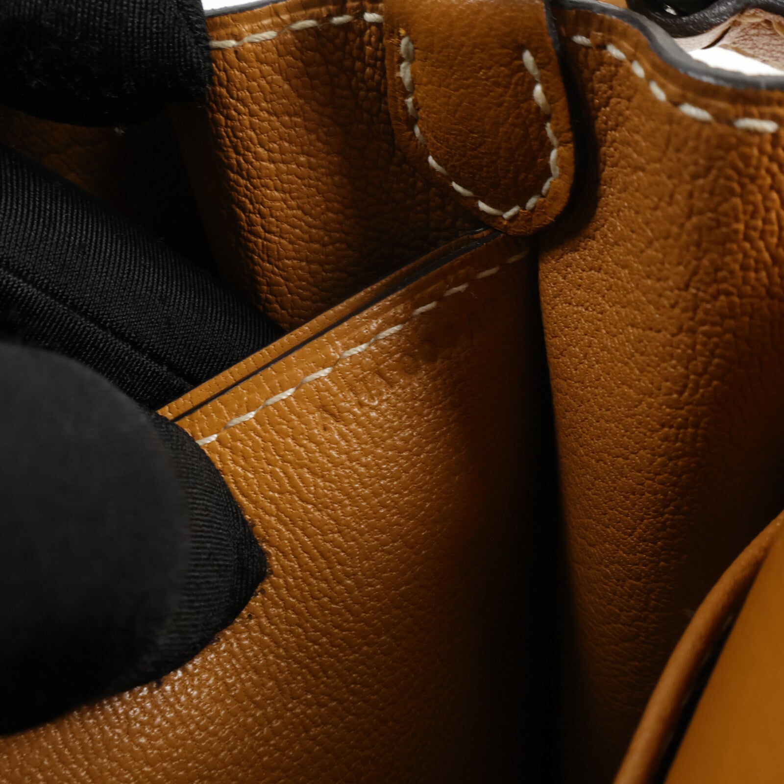 HERMES Evercolor皮革Roulis 23肩背袋