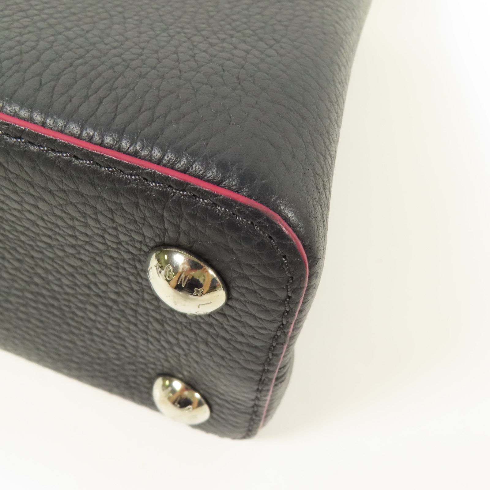 LOUIS VUITTON Taurillon Capucines BB銀扣手挽肩背兩用袋