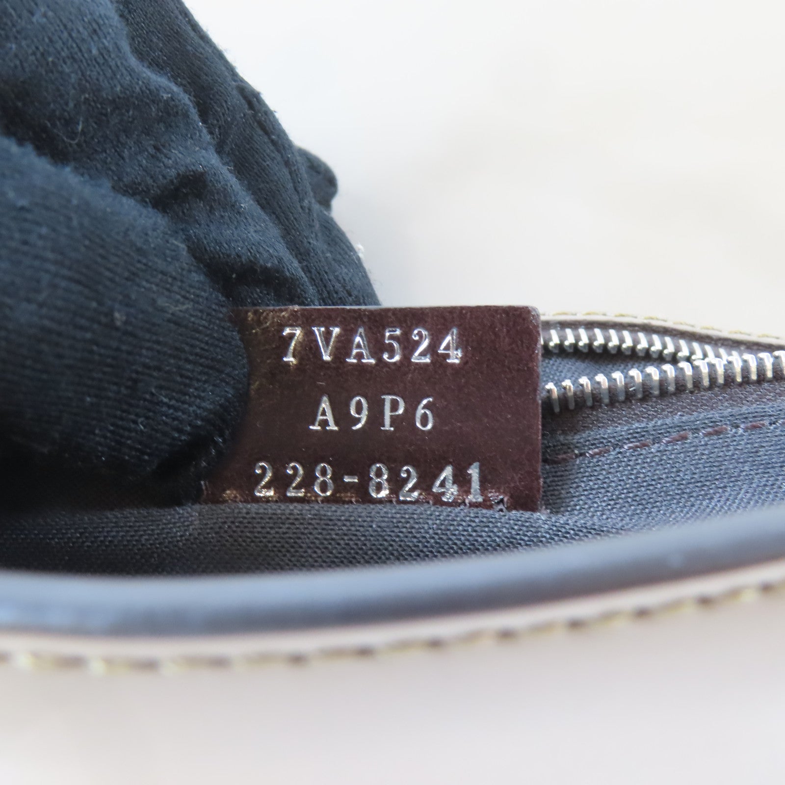 FENDI 帆布/皮革Shoulder Bag銀扣肩背袋灰色/米色