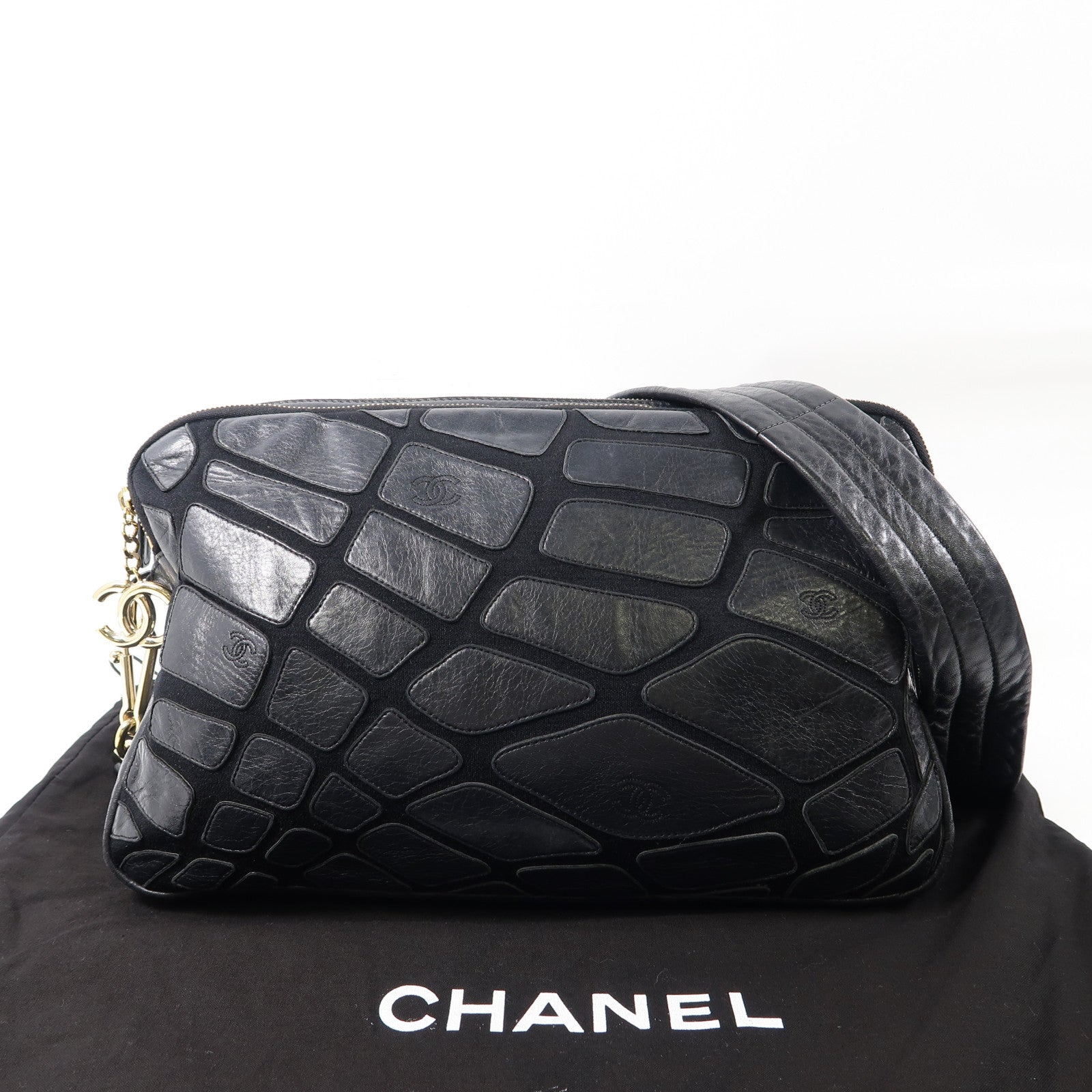 CHANEL 羊皮皮革Camera Bag金扣肩背袋黑色