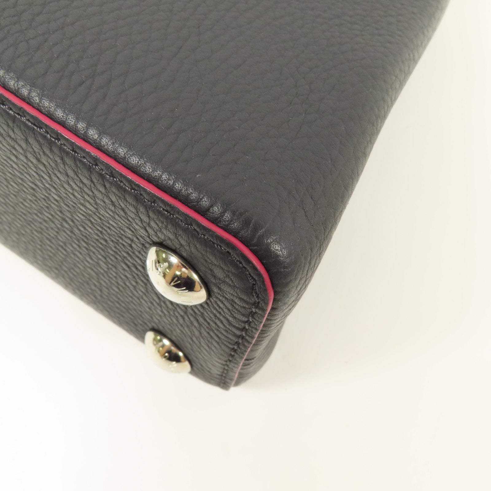 LOUIS VUITTON Taurillon Capucines BB銀扣手挽肩背兩用袋