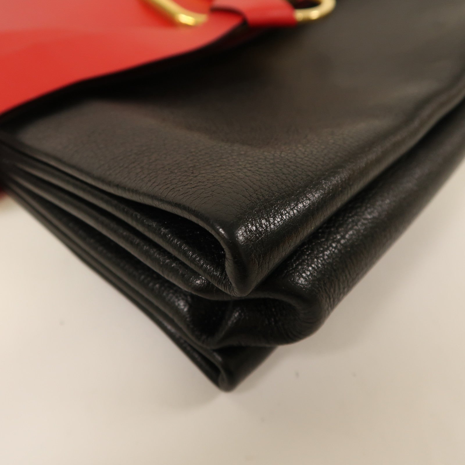 Valentino 牛皮皮革Shoulder Bag金扣肩背袋黑色/紅色