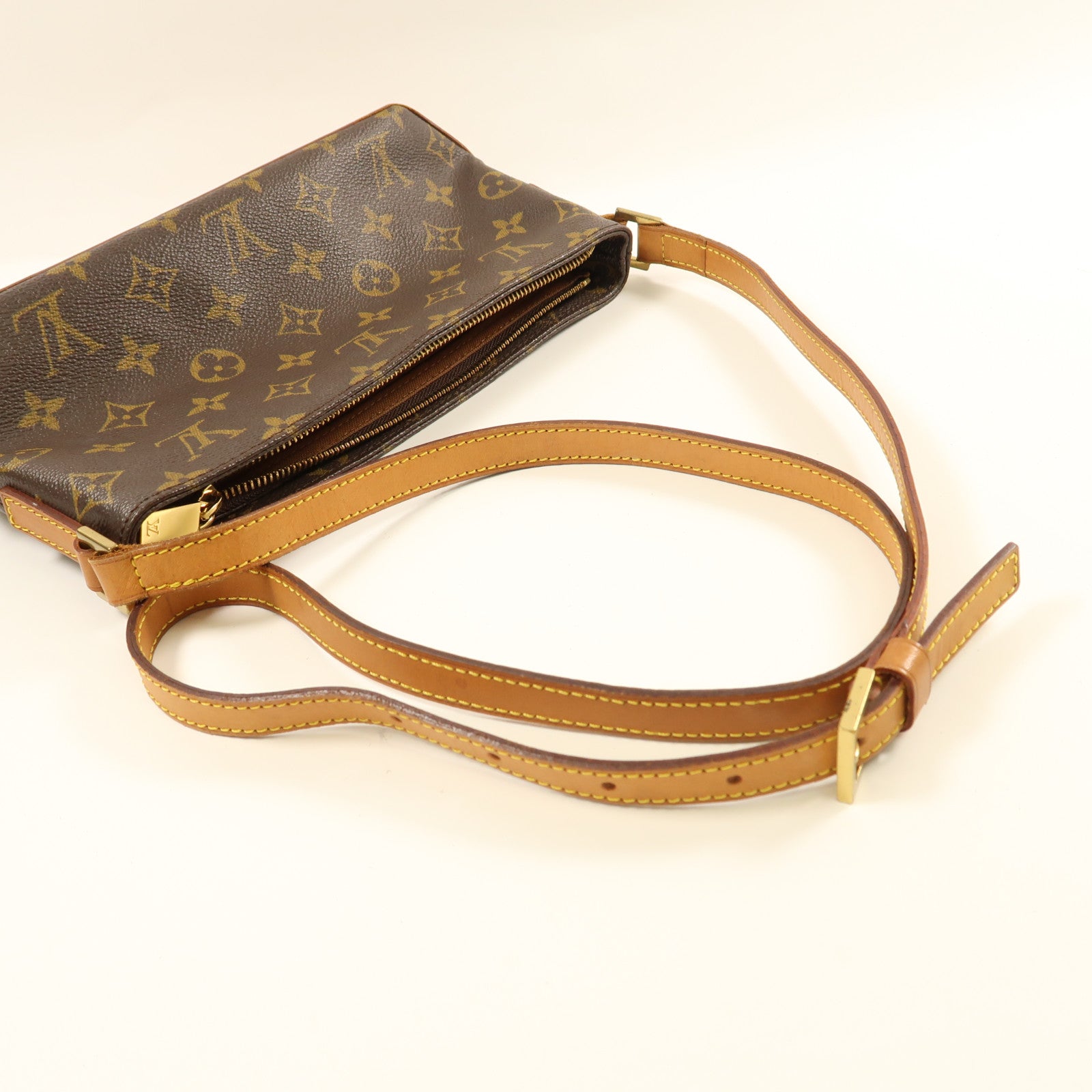 LOUIS VUITTON Monogram Trotteur金扣肩背袋啡色