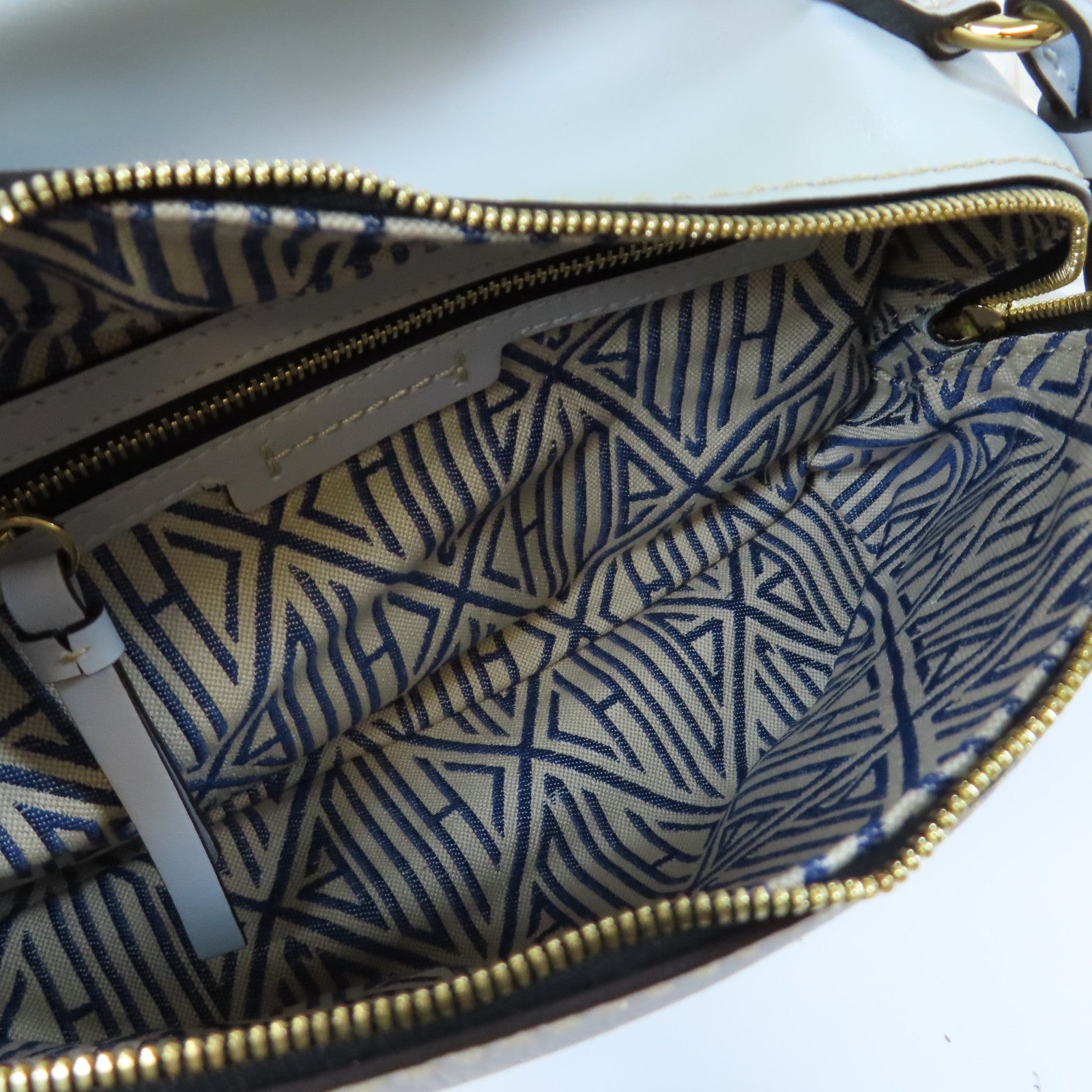 Chloe **【激減優惠】牛皮皮革2 Way Shoulder Bag金扣手挽肩背兩用袋淺藍色
