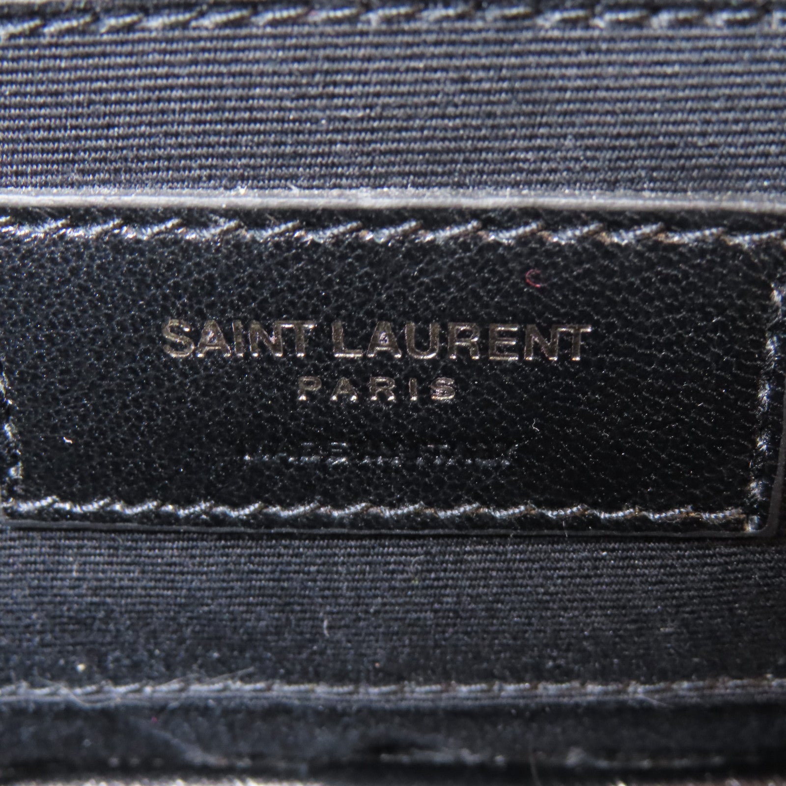SAINT LAURENT (PRICE DOWN) YSL Shoulder Bag Patent Leather Sequin Black